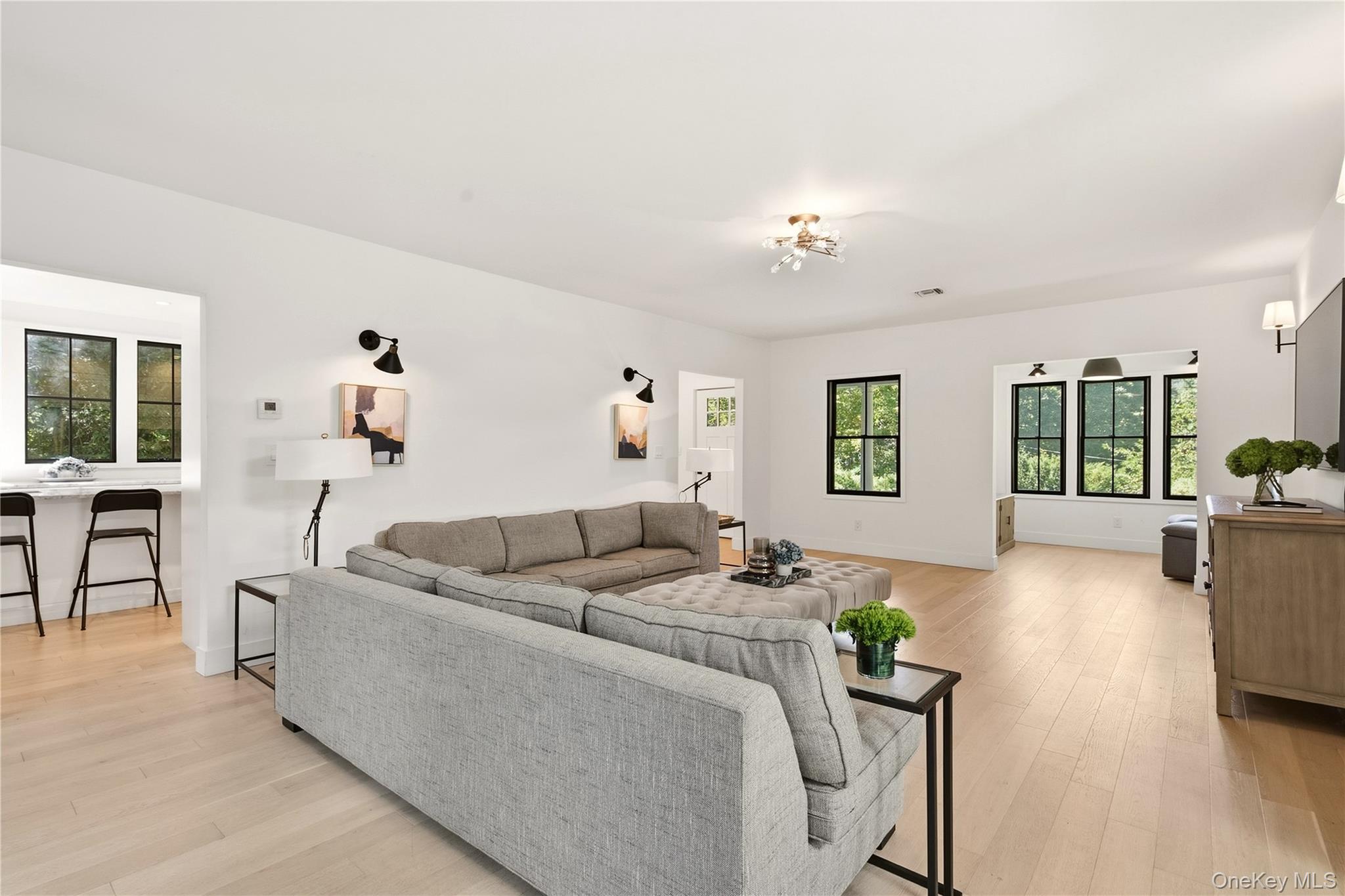  10 The Locusts, Roslyn Estates, NY, 11576 - 物件實景