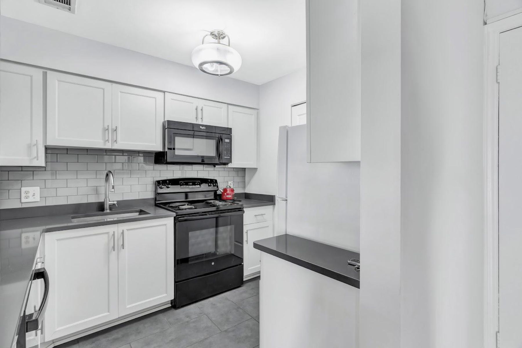  5716 Chapman Mill Drive, Rockville, MD, 20852 - 物件實景