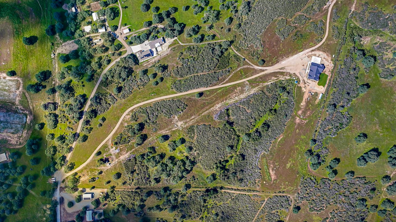 Burson, California, 95225, United States, 4 Bedrooms Bedrooms, ,4 BathroomsBathrooms,Residential,For Sale,2040271