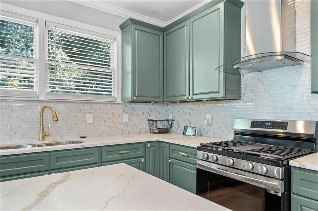 Atlanta, Georgia, 30310, United States, 4 Bedrooms Bedrooms, ,3 BathroomsBathrooms,Residential,For Sale,1987729