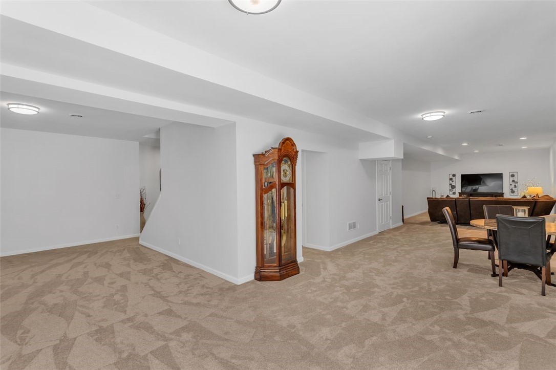 Green Twp, Pennsylvania, 15001, United States, 4 Bedrooms Bedrooms, ,4 BathroomsBathrooms,Residential,For Sale,1960549