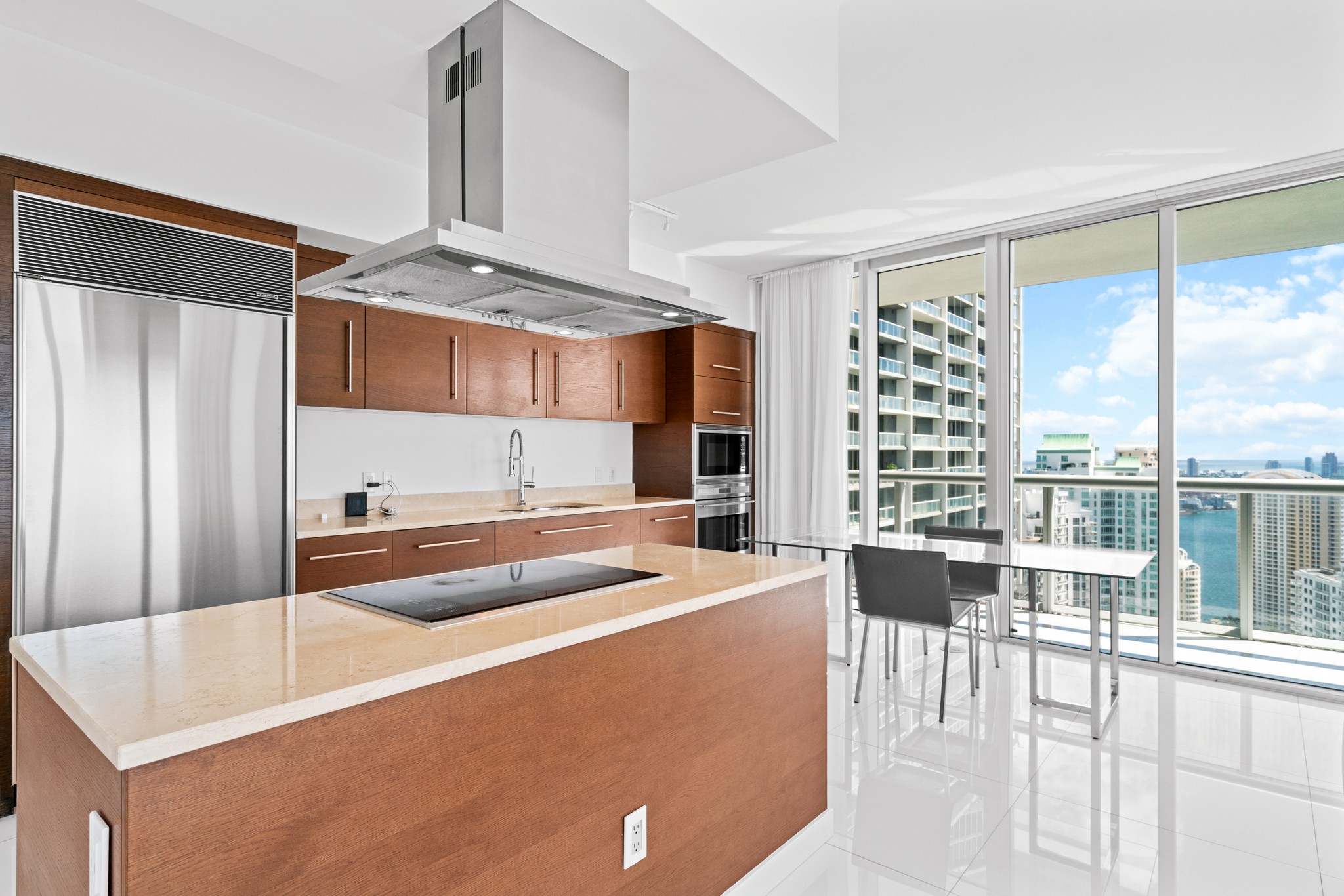  485 Brickell Ave, Miami, FL, 33131 - 物件實景