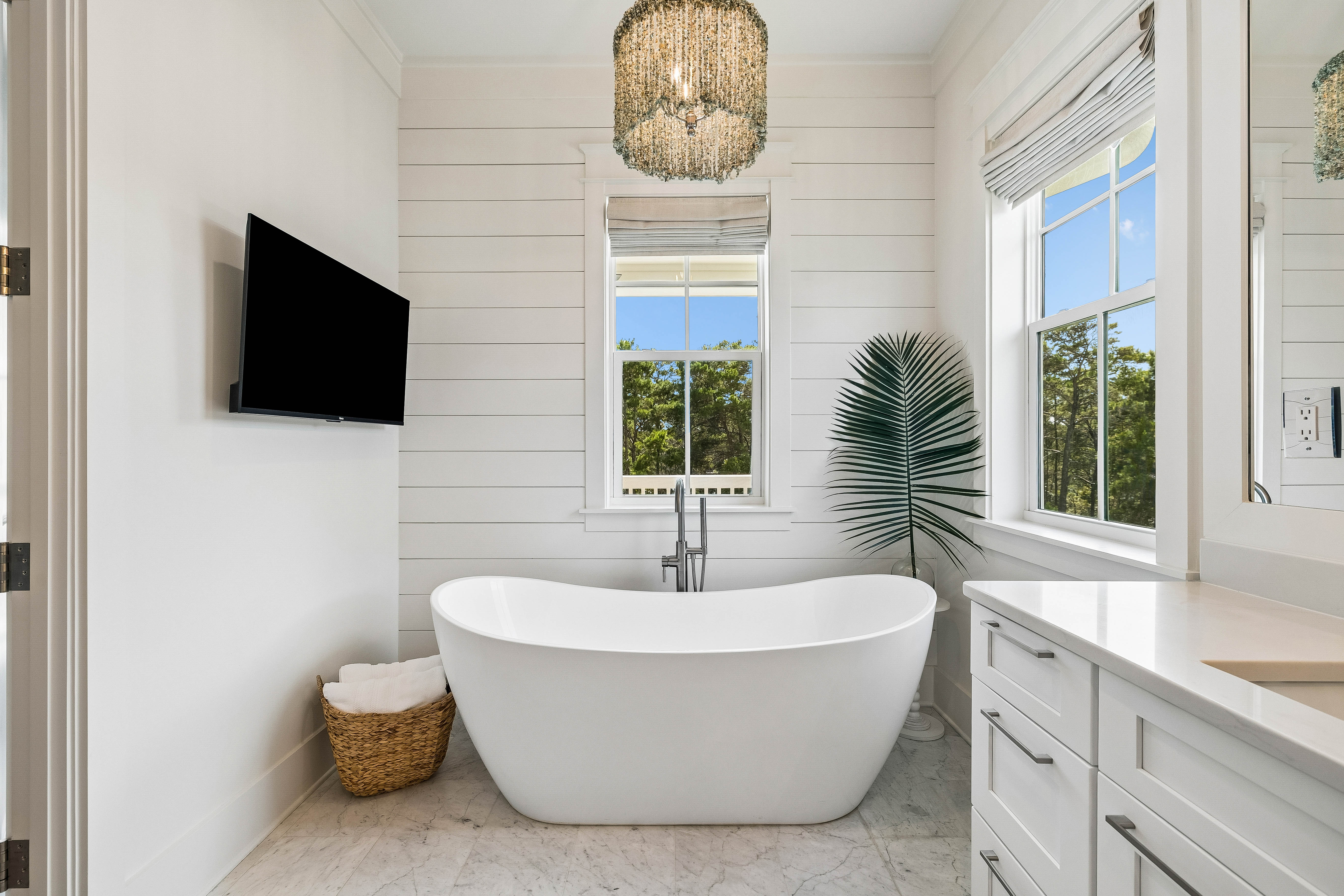  Custom Home Backing To State Forest And Coastal Dune Lake - 物件實景