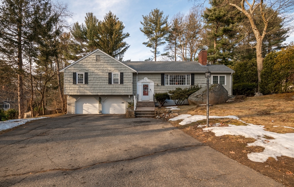 Lynnfield, Massachusetts, 01940, United States, 4 Bedrooms Bedrooms, ,3 BathroomsBathrooms,Residential,For Sale,2029876