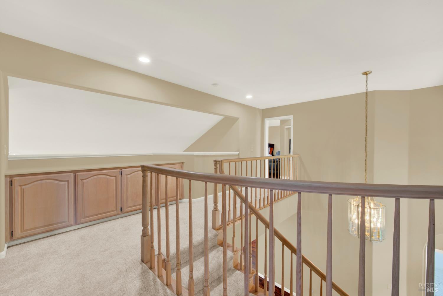 Dixon, California, 95620, United States, 5 Bedrooms Bedrooms, ,3 BathroomsBathrooms,Residential,For Sale,1992877