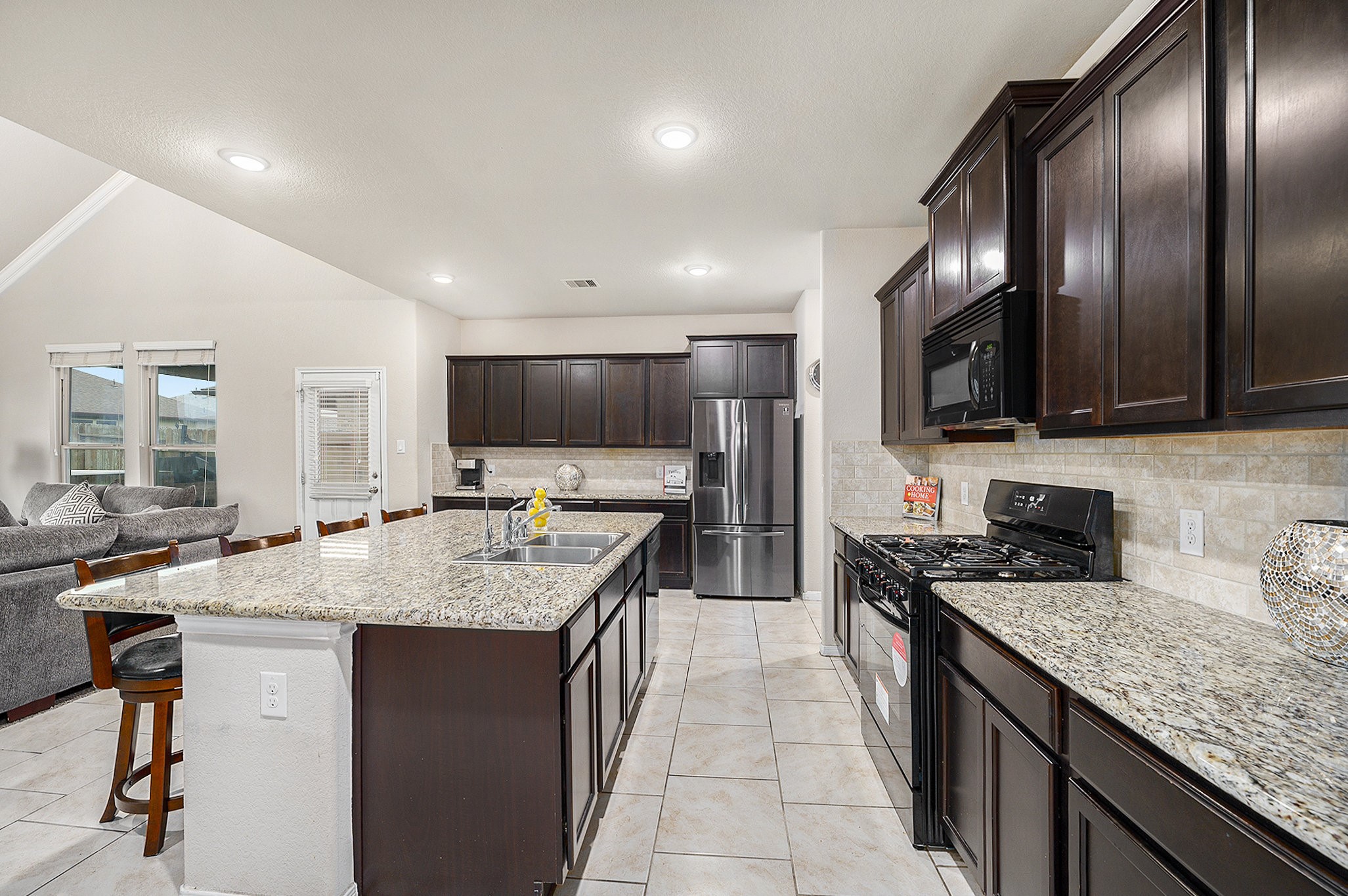 Richmond, Texas, 77407, United States, 5 Bedrooms Bedrooms, ,4 BathroomsBathrooms,Residential,For Sale,1836801