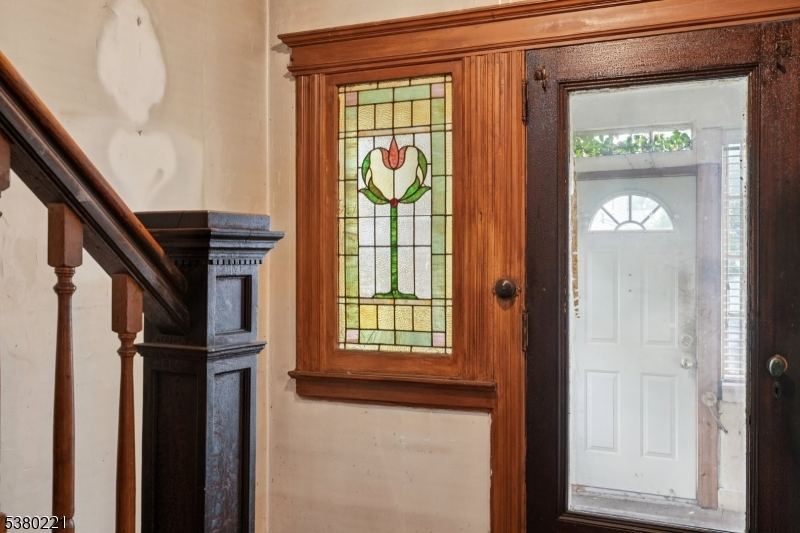 Maplewood Twp., New Jersey, 07040, United States, 5 Bedrooms Bedrooms, ,3 BathroomsBathrooms,Residential,For Sale,1933003