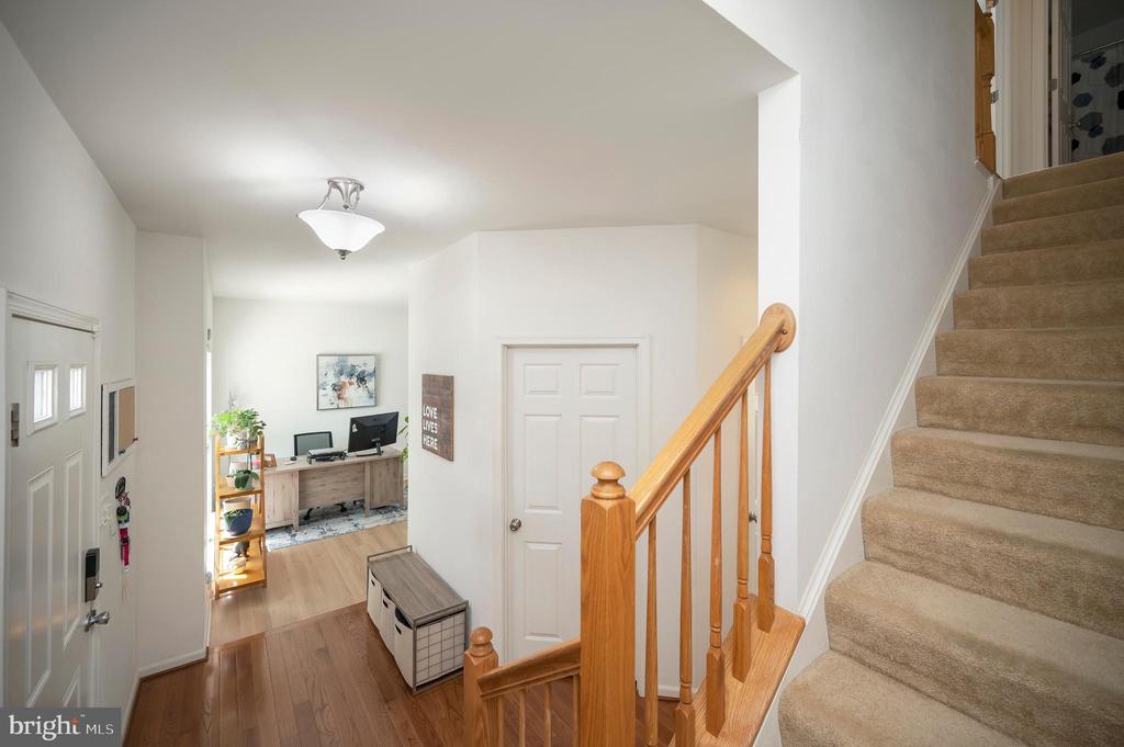 Fredericksburg, Virginia, 22407, United States, 4 Bedrooms Bedrooms, ,4 BathroomsBathrooms,Residential,For Sale,2049321