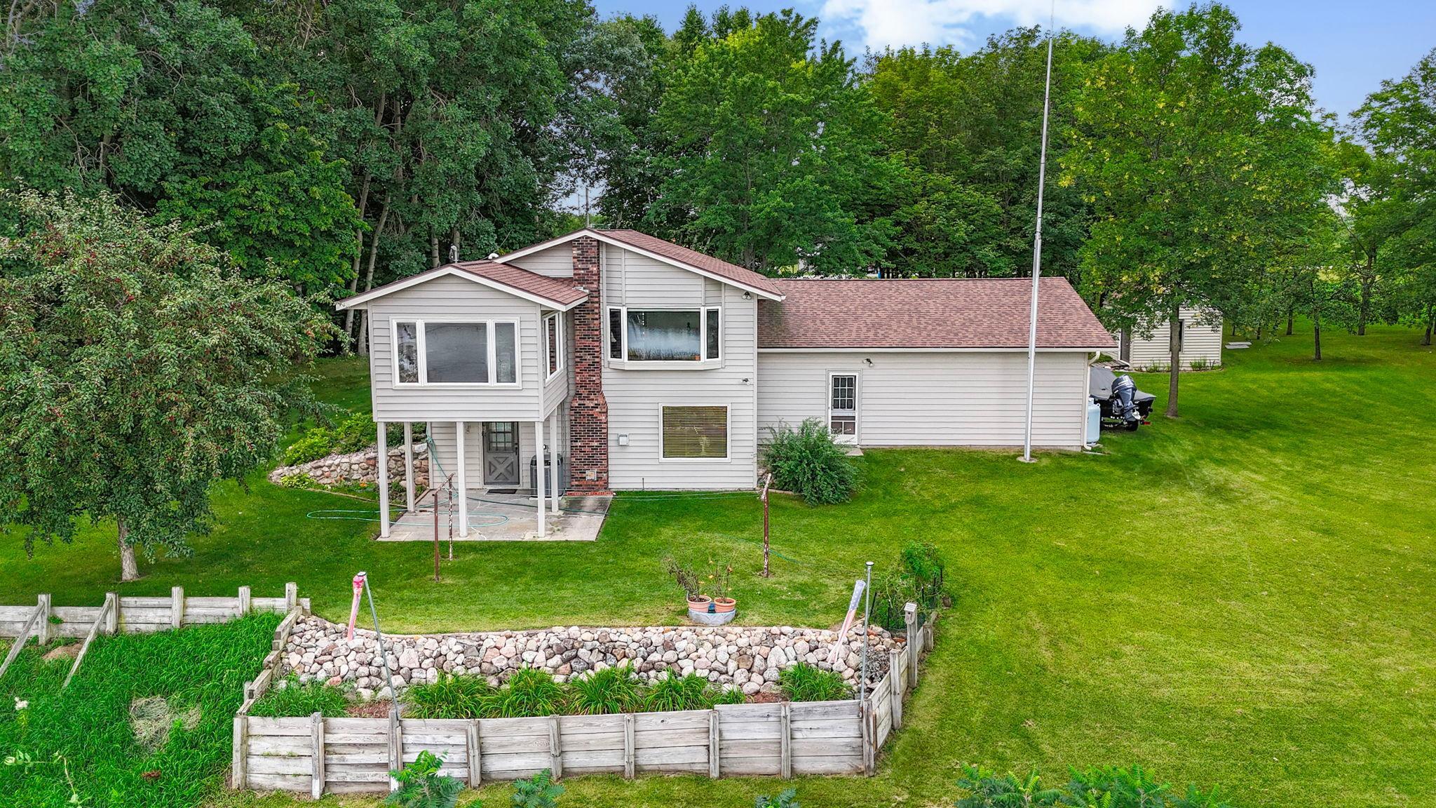 Avon Twp, Minnesota, 56307, United States, 4 Bedrooms Bedrooms, ,1 BathroomBathrooms,Residential,For Sale,1934692