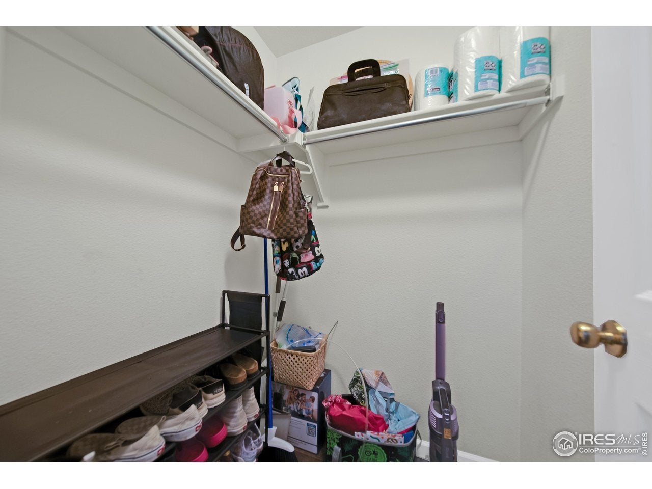 Brighton, Colorado, 80601, United States, 5 Bedrooms Bedrooms, ,2 BathroomsBathrooms,Residential,For Sale,1981622