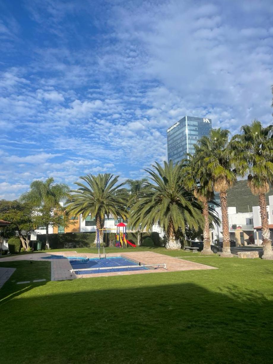 Blvd. Centro Sur, Querétaro, Querétaro, 76090, Mexico, 3 Bedrooms Bedrooms, ,3 BathroomsBathrooms,Residential,For Sale,Blvd. Centro Sur,1627146