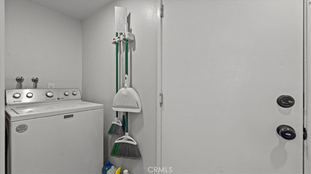 Fontana, California, 92336, United States, 3 Bedrooms Bedrooms, ,3 BathroomsBathrooms,Residential,For Sale,1992577