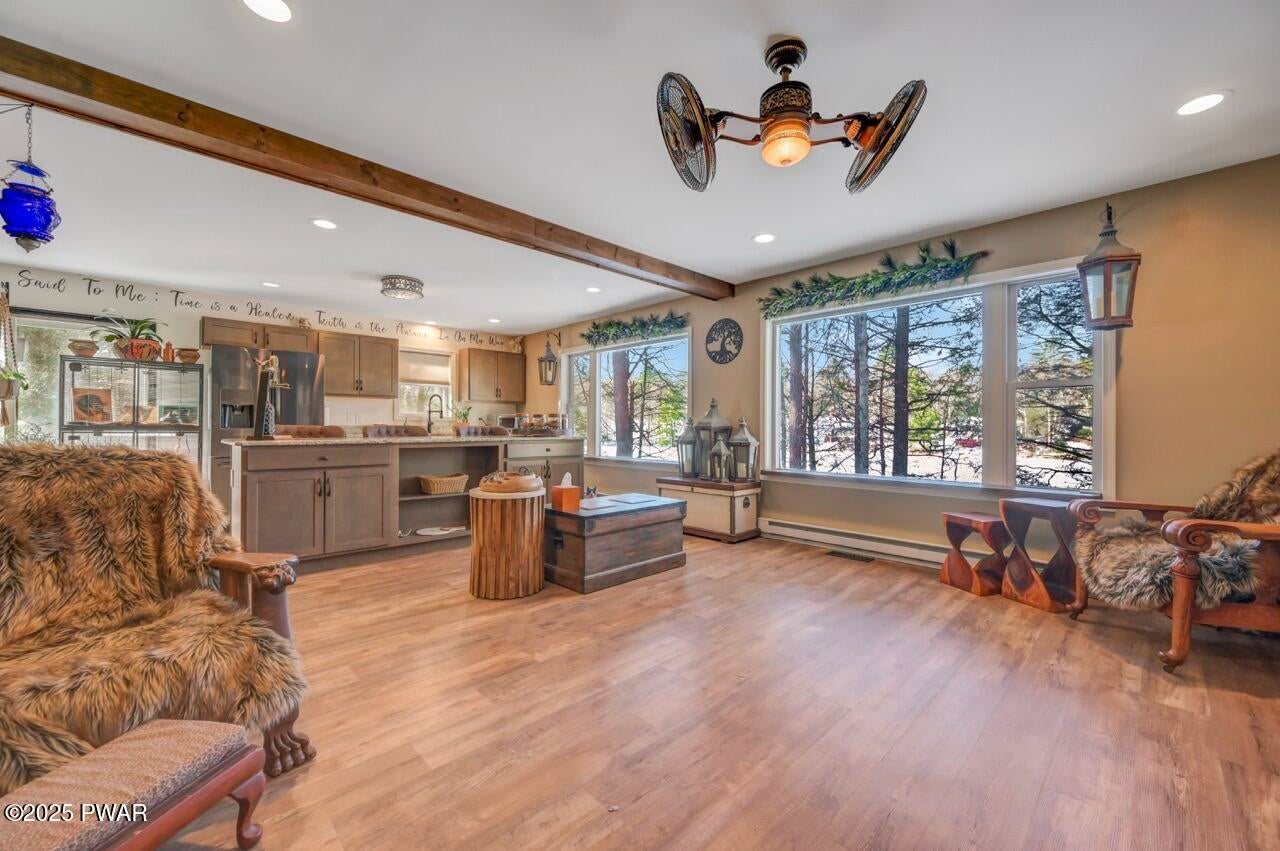 Dingmans Ferry, Pennsylvania, 18328, United States, 2 Bedrooms Bedrooms, ,1 BathroomBathrooms,Residential,For Sale,2006132