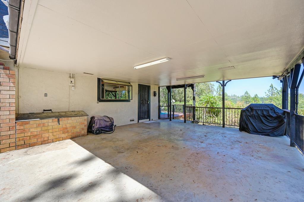 Applegate, California, 95703, United States, 3 Bedrooms Bedrooms, ,3 BathroomsBathrooms,Residential,For Sale,1912050