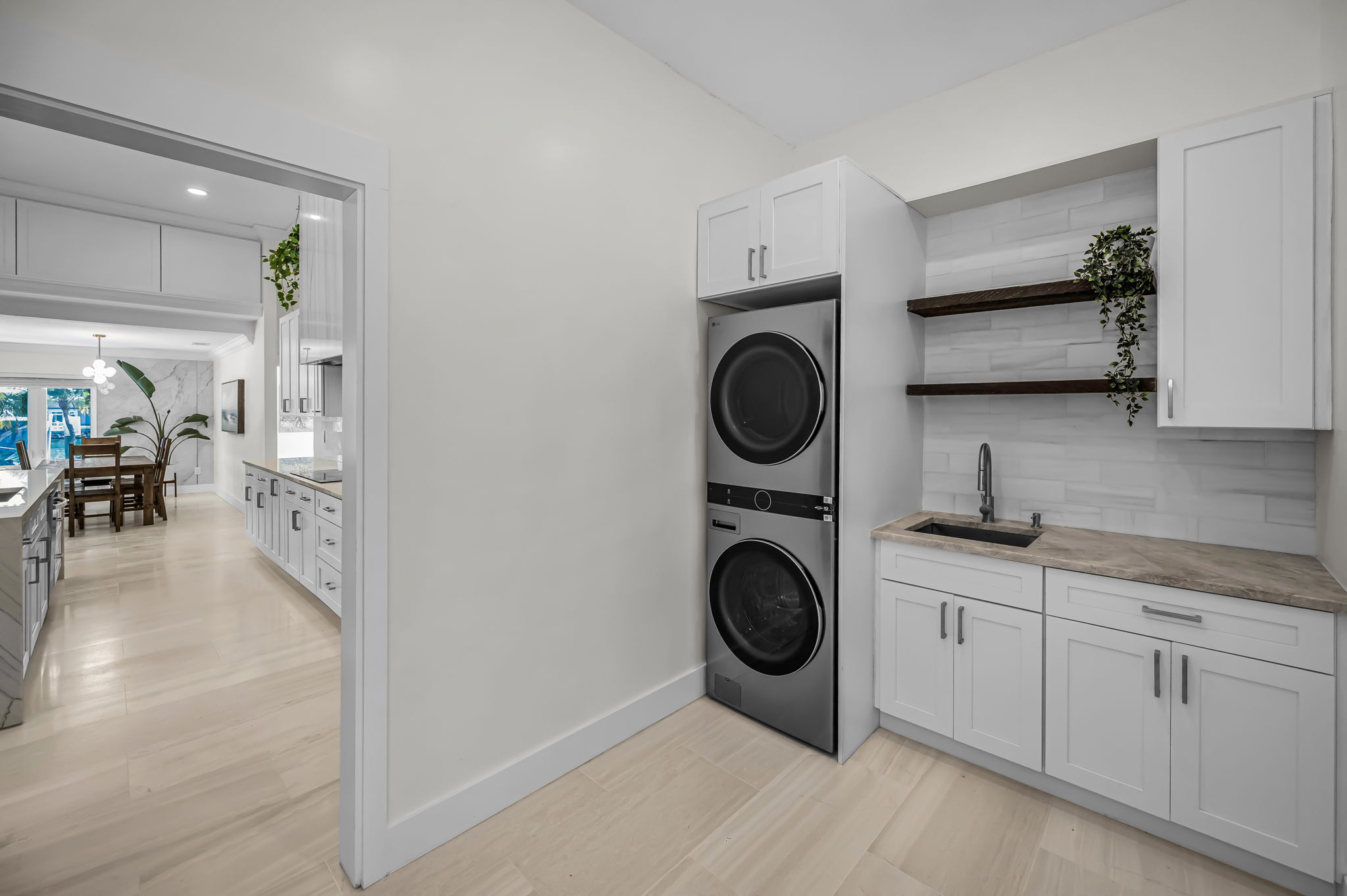 Treasure Island, Florida, 33706, United States, 4 Bedrooms Bedrooms, ,3 BathroomsBathrooms,Residential,For Sale,2016034