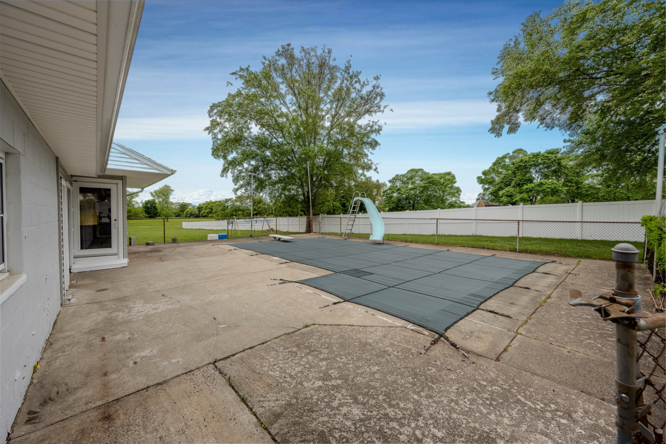 new haven, Connecticut, 06512, United States, 5 Bedrooms Bedrooms, ,3 BathroomsBathrooms,Residential,For Sale,1881778