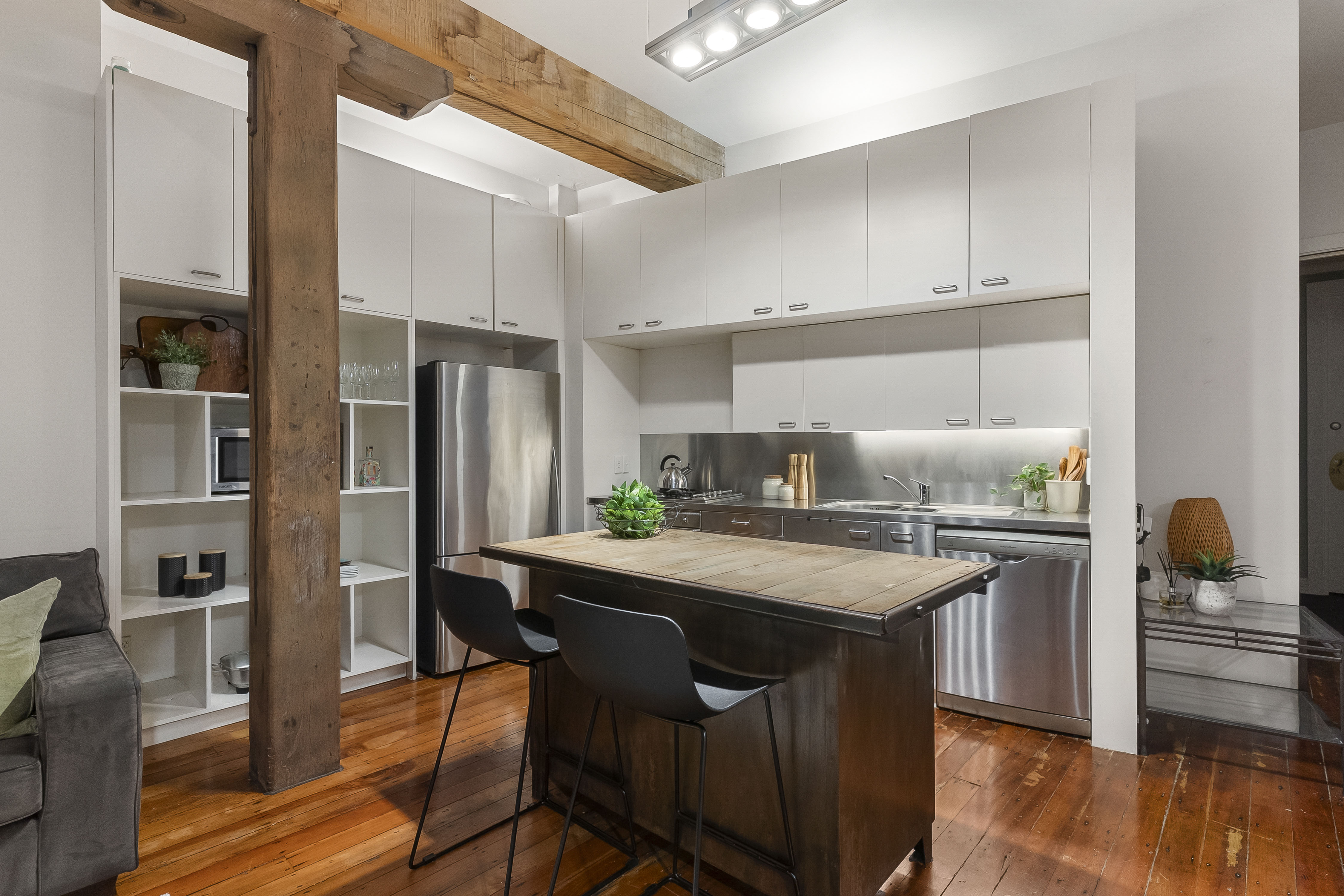  Sophisticated Two-Level City Apartment Residence - 物件實景