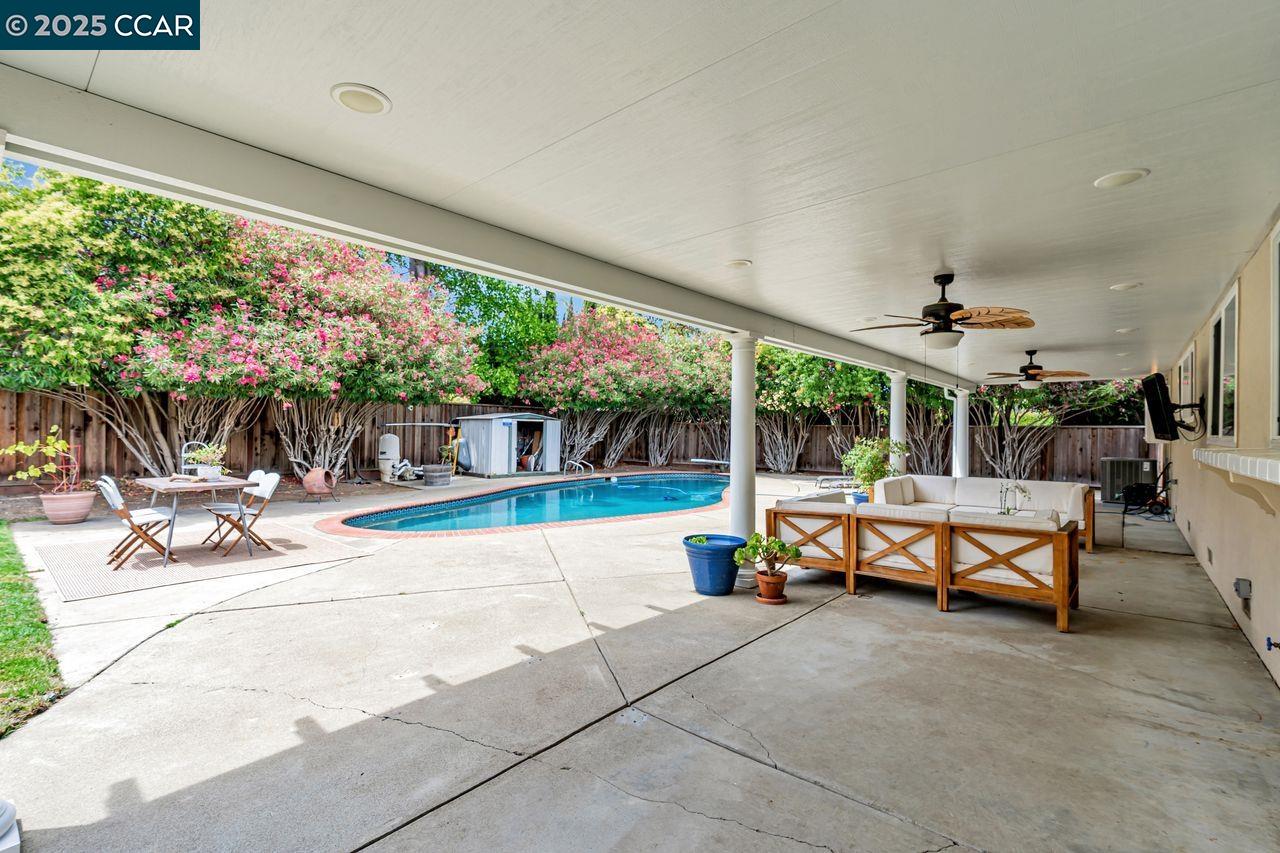 Concord, California, 94521, United States, 3 Bedrooms Bedrooms, ,2 BathroomsBathrooms,Residential,For Sale,1902059