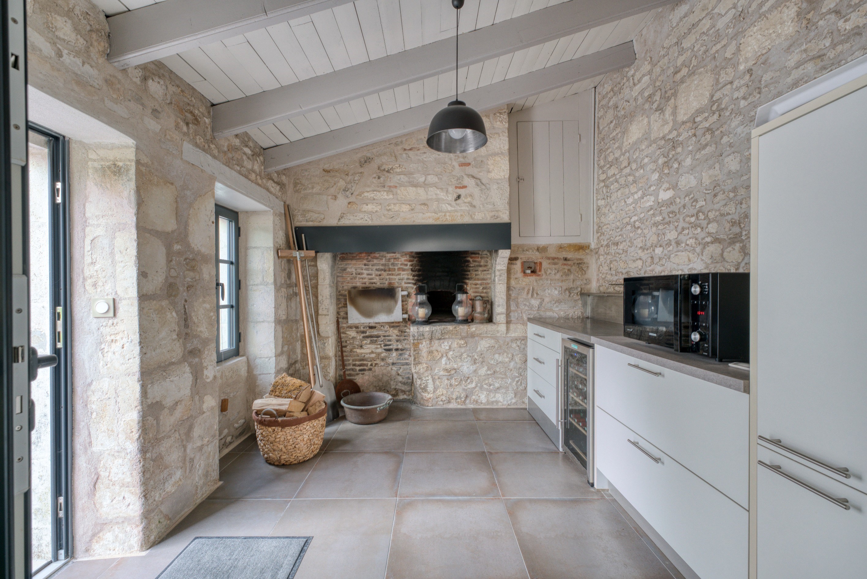  Magnificent property completely renovated with great potential - 物件實景