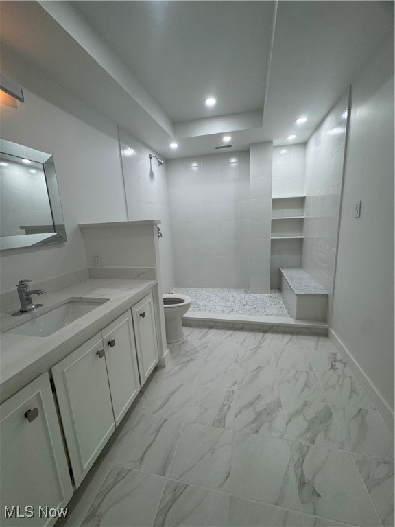 Bratenahl, Ohio, 44108, United States, 2 Bedrooms Bedrooms, ,3 BathroomsBathrooms,Residential,For Sale,1987332