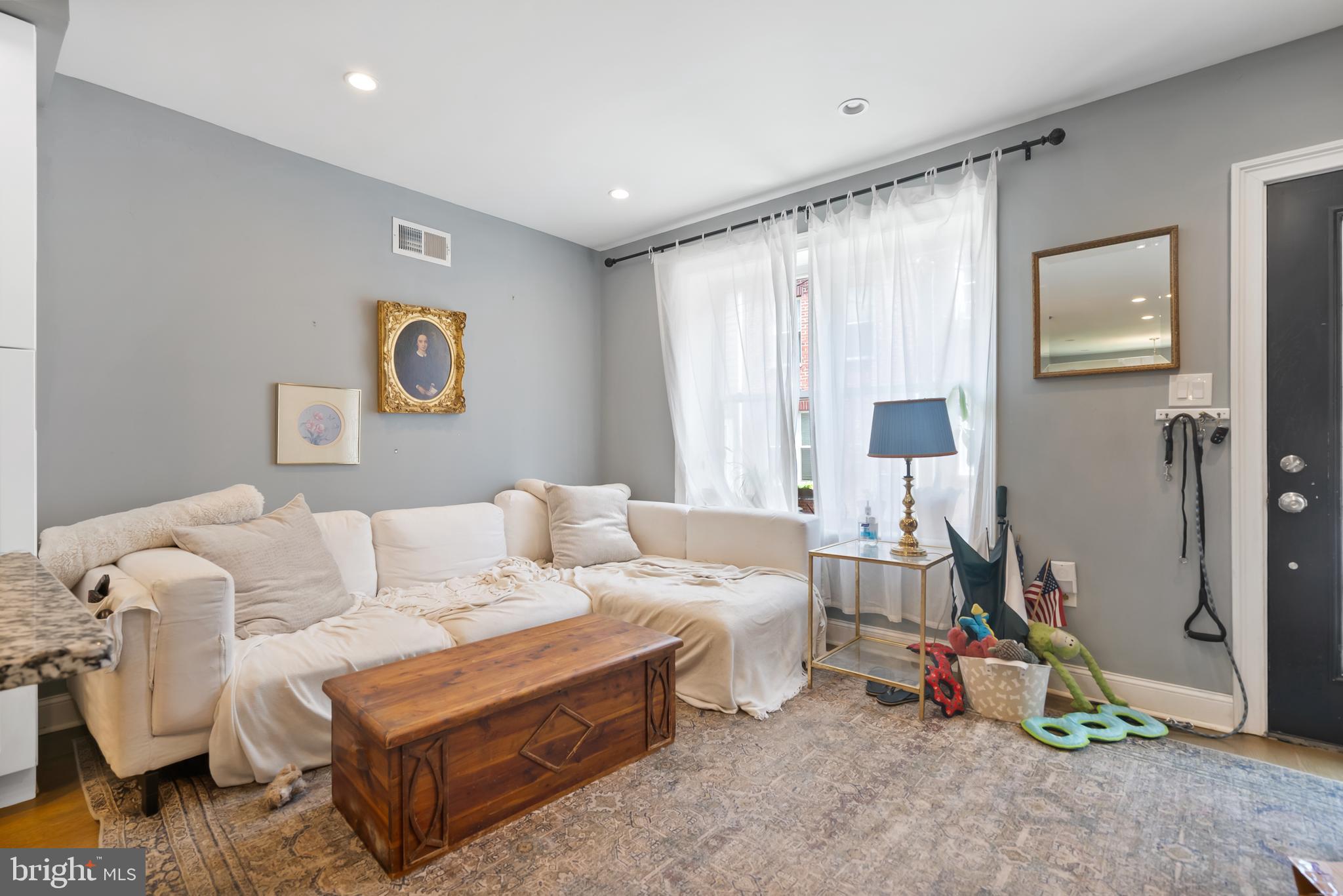PHILADELPHIA, Pennsylvania, 19146, United States, 3 Bedrooms Bedrooms, ,3 BathroomsBathrooms,Residential,For Sale,1889775