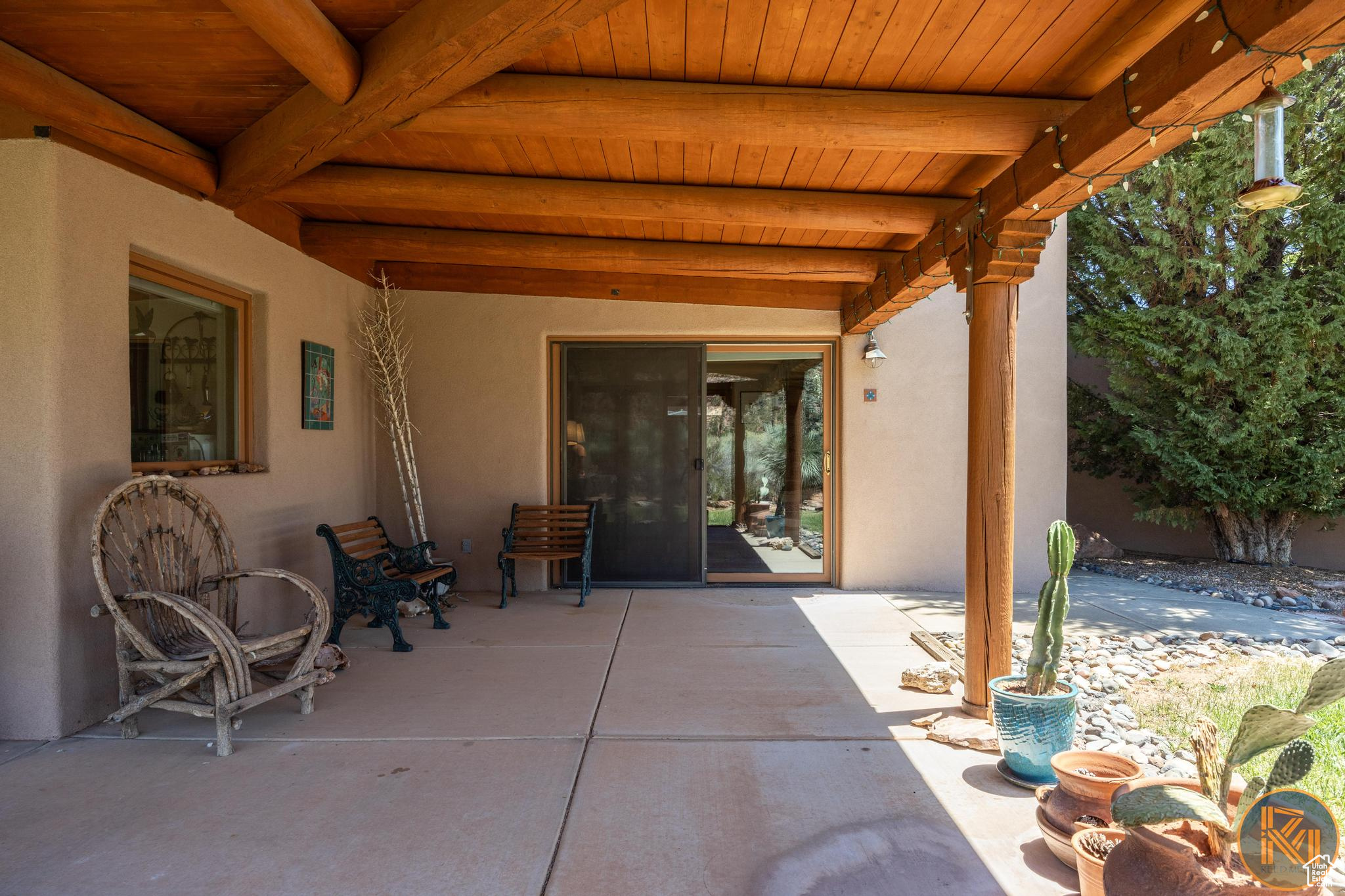 Kanab, Utah, 84741, United States, 2 Bedrooms Bedrooms, ,3 BathroomsBathrooms,Residential,For Sale,1903679