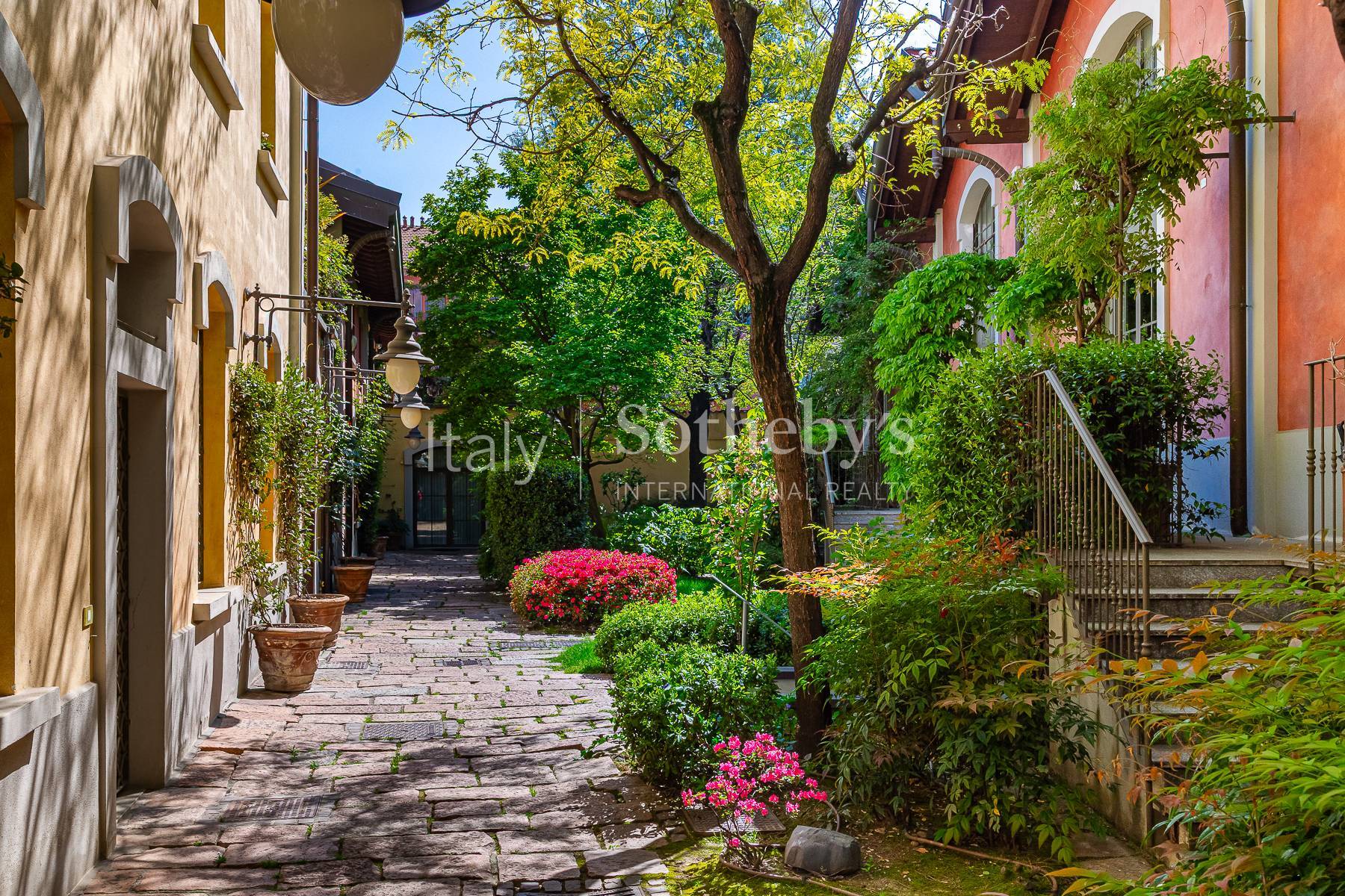  A refined residence in a private setting - 物件實景