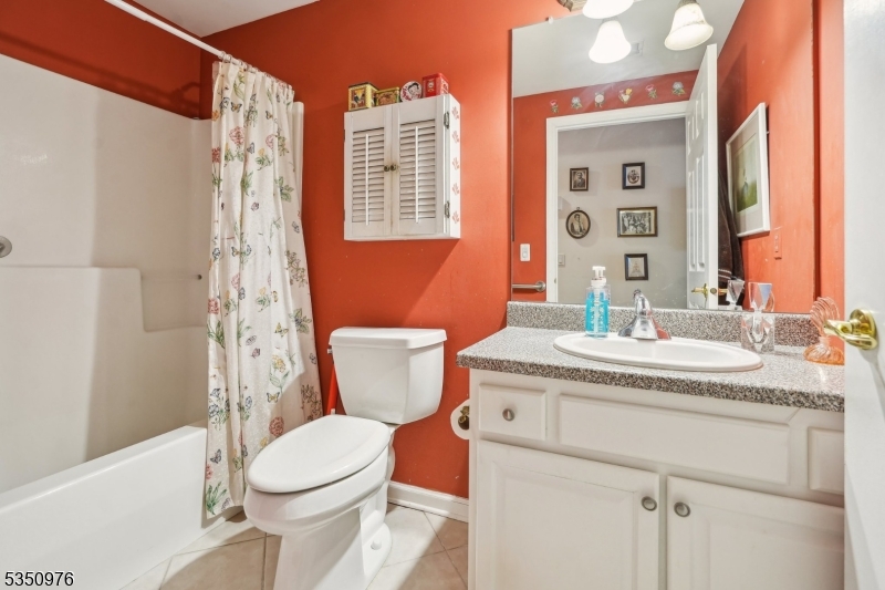Rockaway Twp., New Jersey, 07866, United States, 2 Bedrooms Bedrooms, ,2 BathroomsBathrooms,Residential,For Sale,1770221
