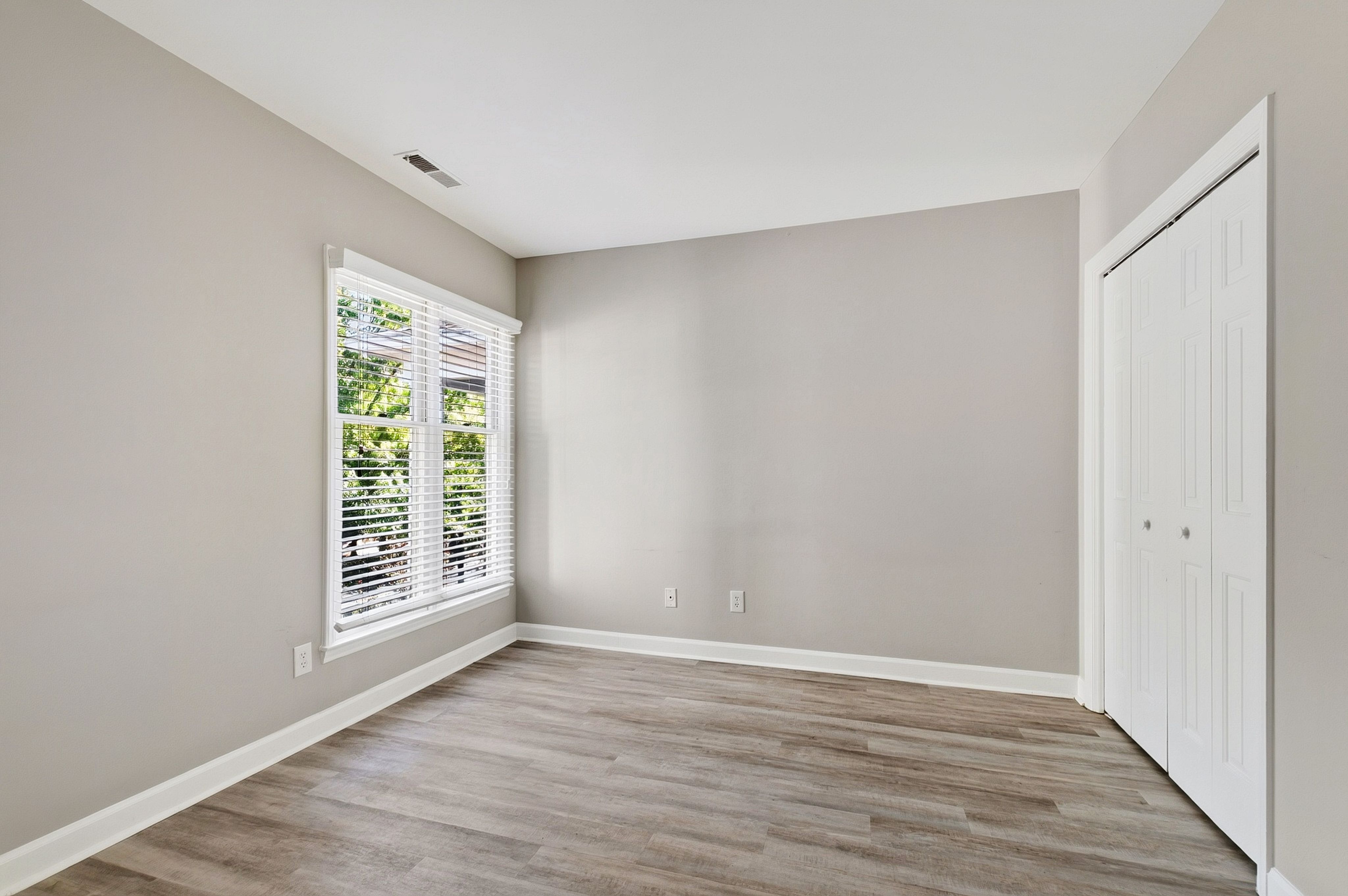  243 New Bern Place, Raleigh, NC 27601 - 物件實景