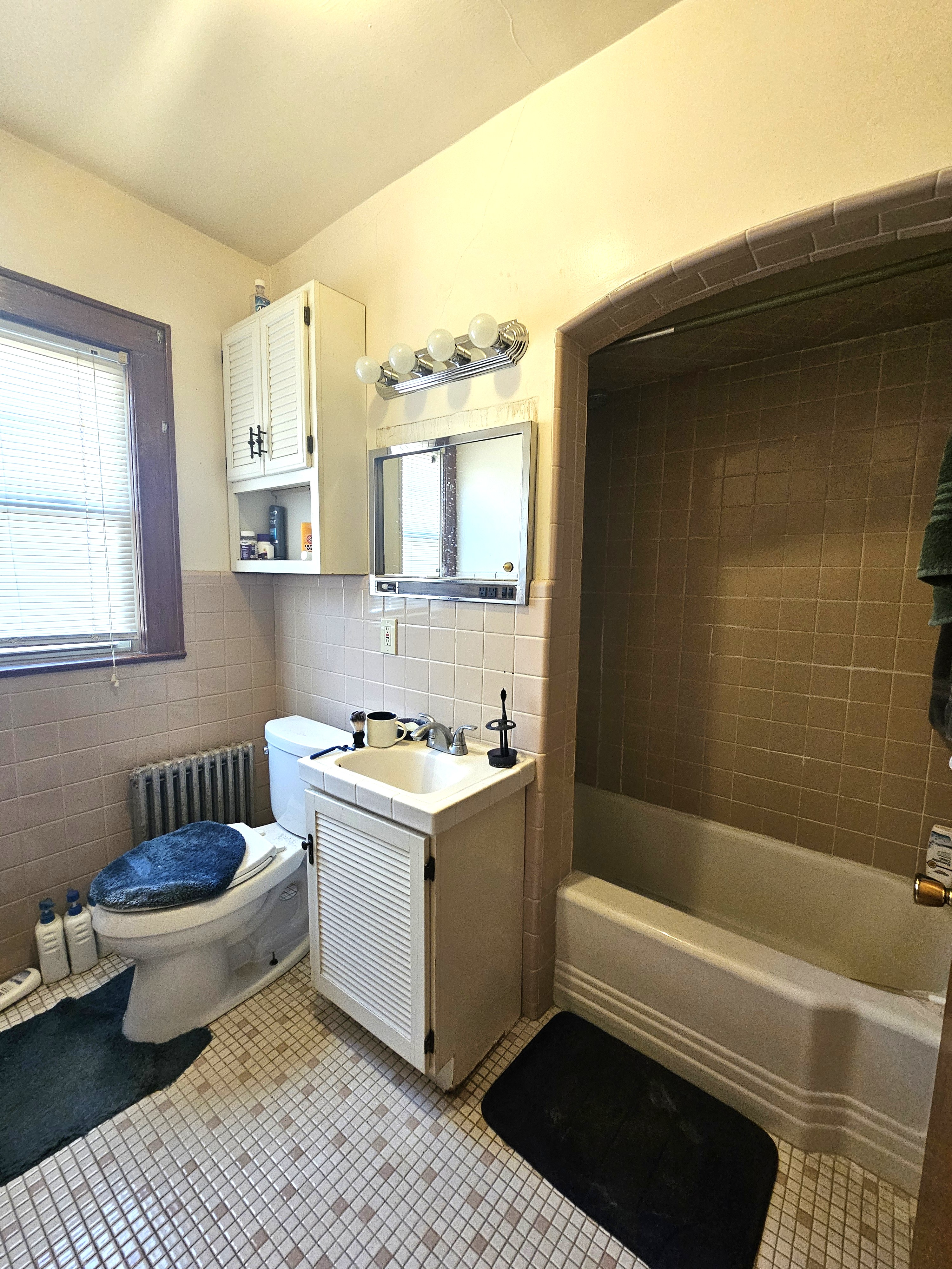 Garfield, New Jersey, 07026, United States, 4 Bedrooms Bedrooms, ,3 BathroomsBathrooms,Residential,For Sale,1945001
