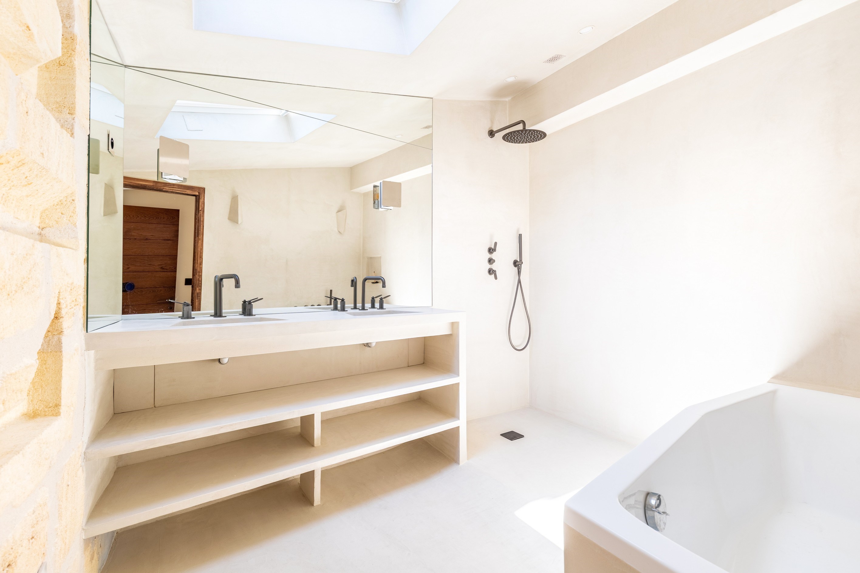  BORDEAUX - FULLY AIR-CONDITIONED FLAT IN THE HEART OF CHARTRONS - 物件實景