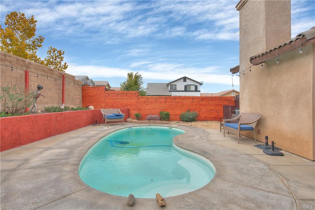 Victorville, California, 92392, United States, 5 Bedrooms Bedrooms, ,3 BathroomsBathrooms,Residential,For Sale,1996162