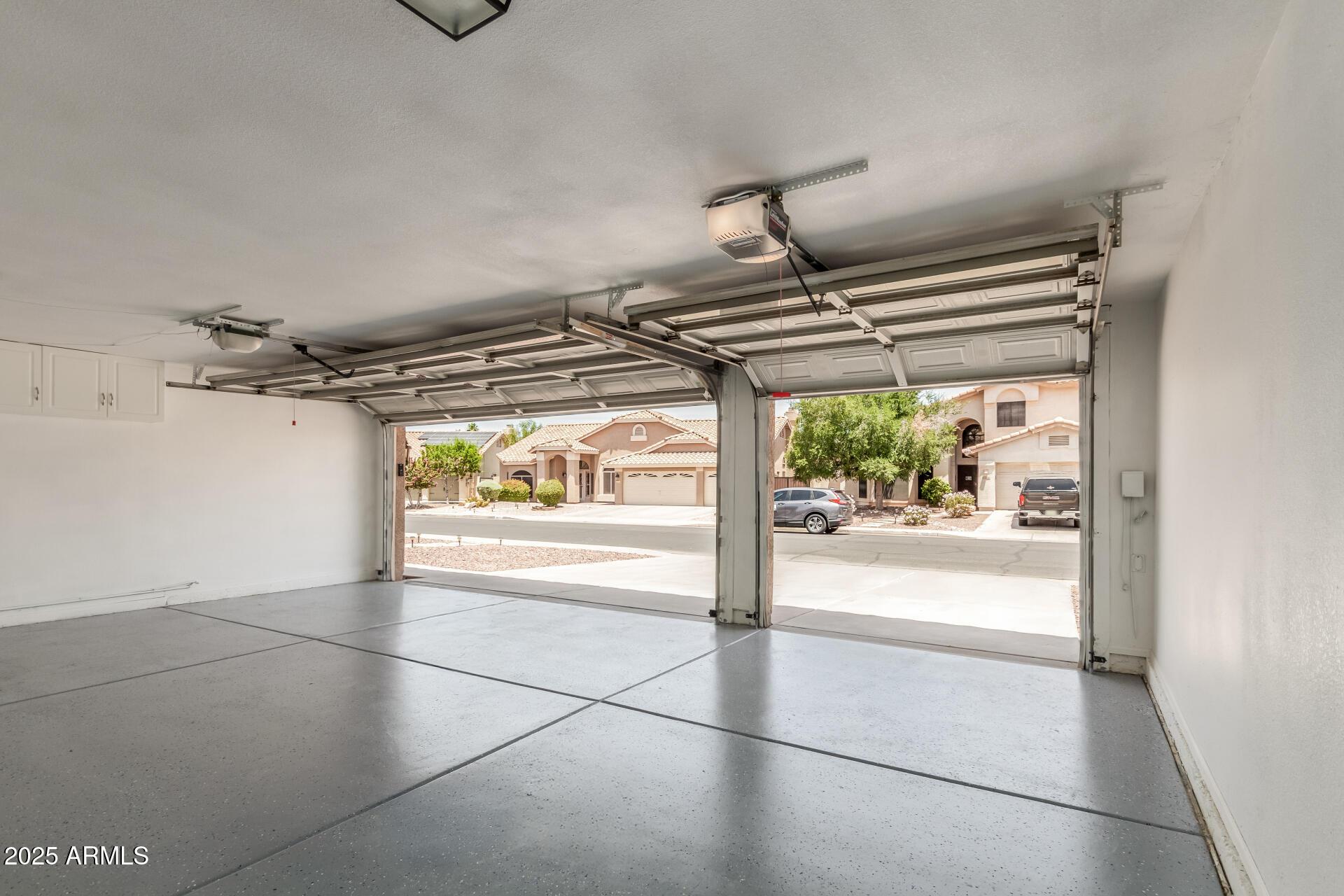 Gilbert, Arizona, 85233, United States, 4 Bedrooms Bedrooms, ,2 BathroomsBathrooms,Residential,For Sale,1983748