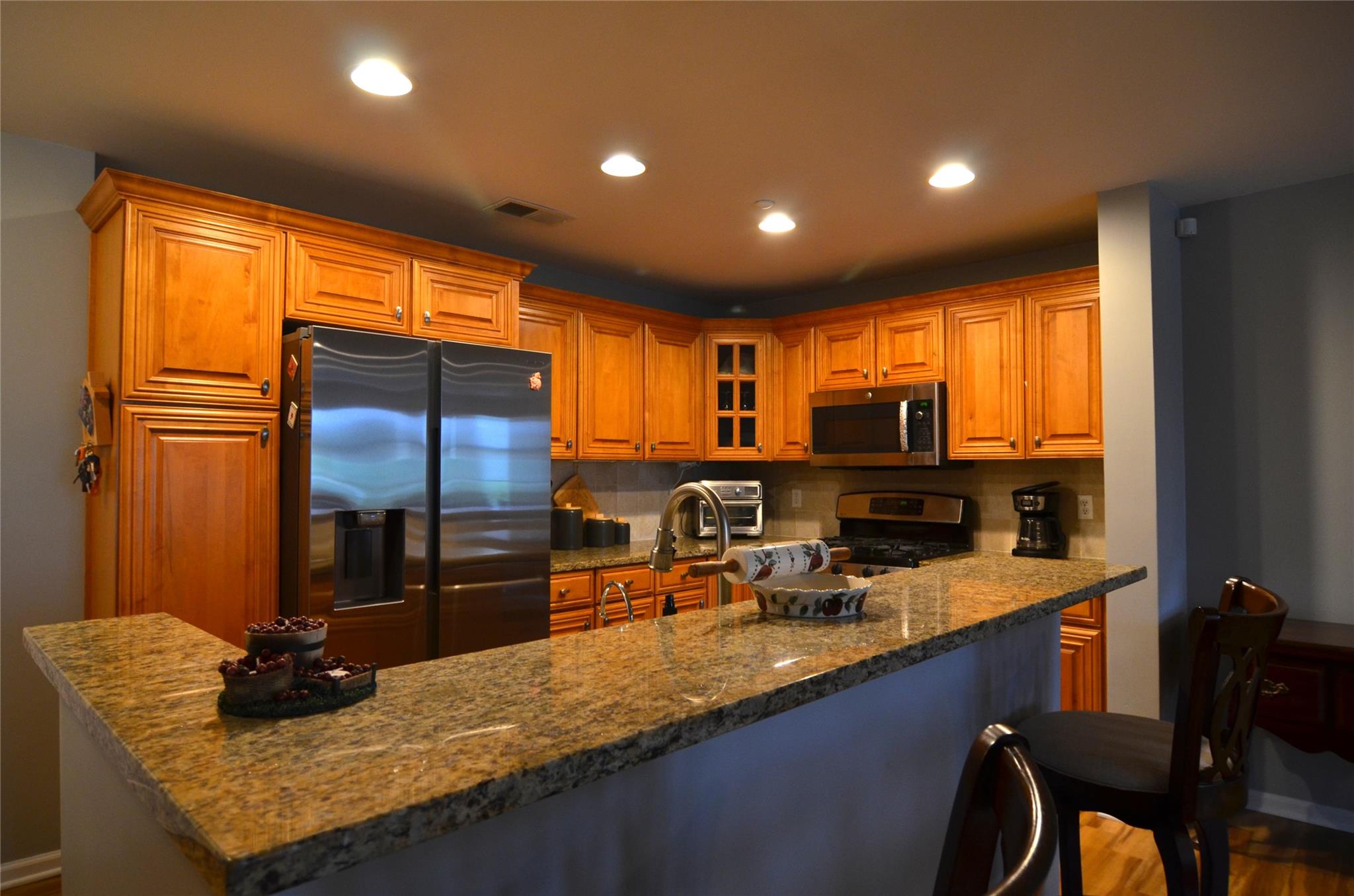 Haverstraw, New York, 10927, United States, 2 Bedrooms Bedrooms, ,2 BathroomsBathrooms,Residential,For Sale,1819239