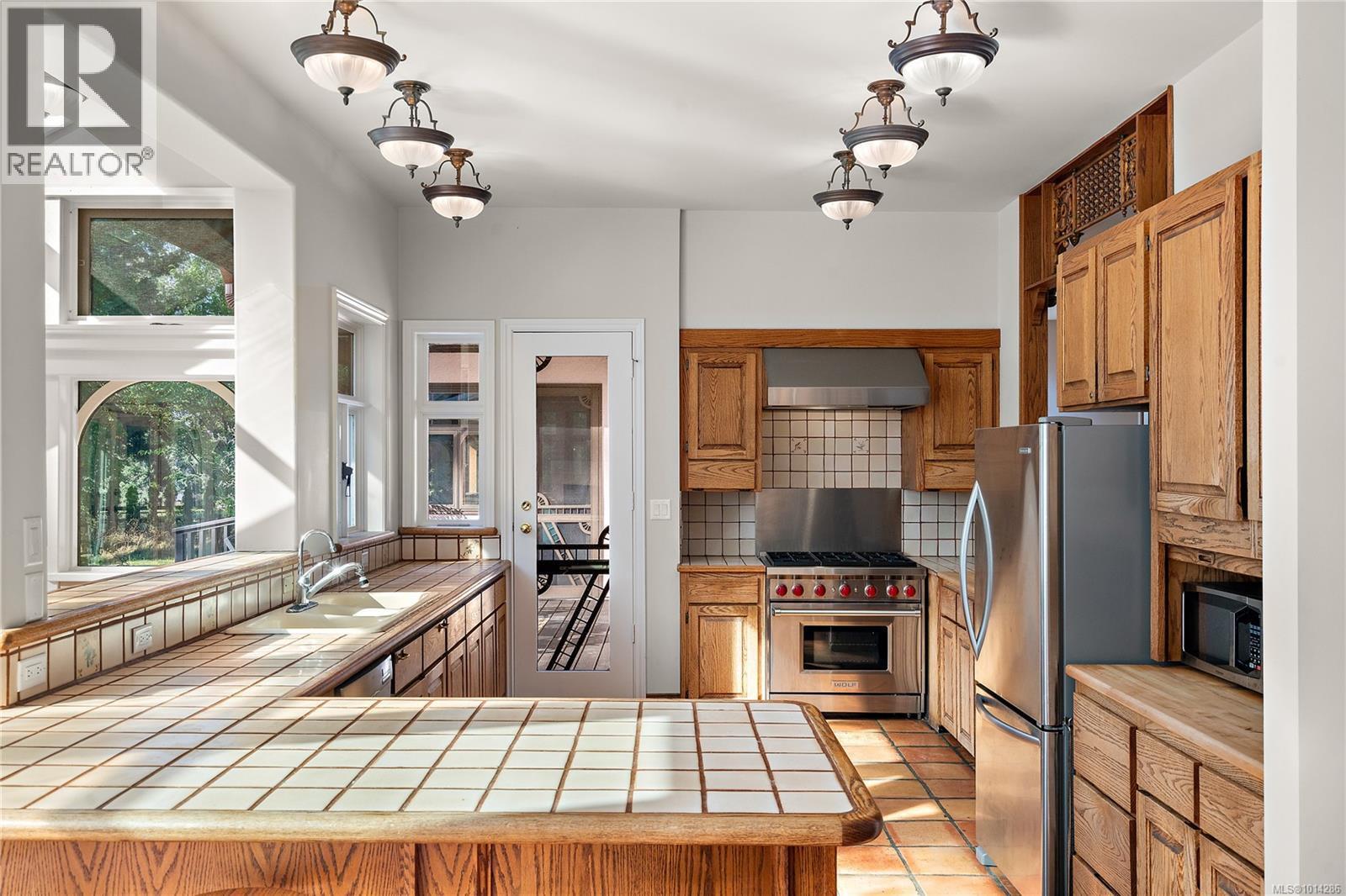 NORTH SAANICH, British Columbia, V8L 5P8, CA, 7 Bedrooms Bedrooms, ,10 BathroomsBathrooms,Residential,For Sale,1950627