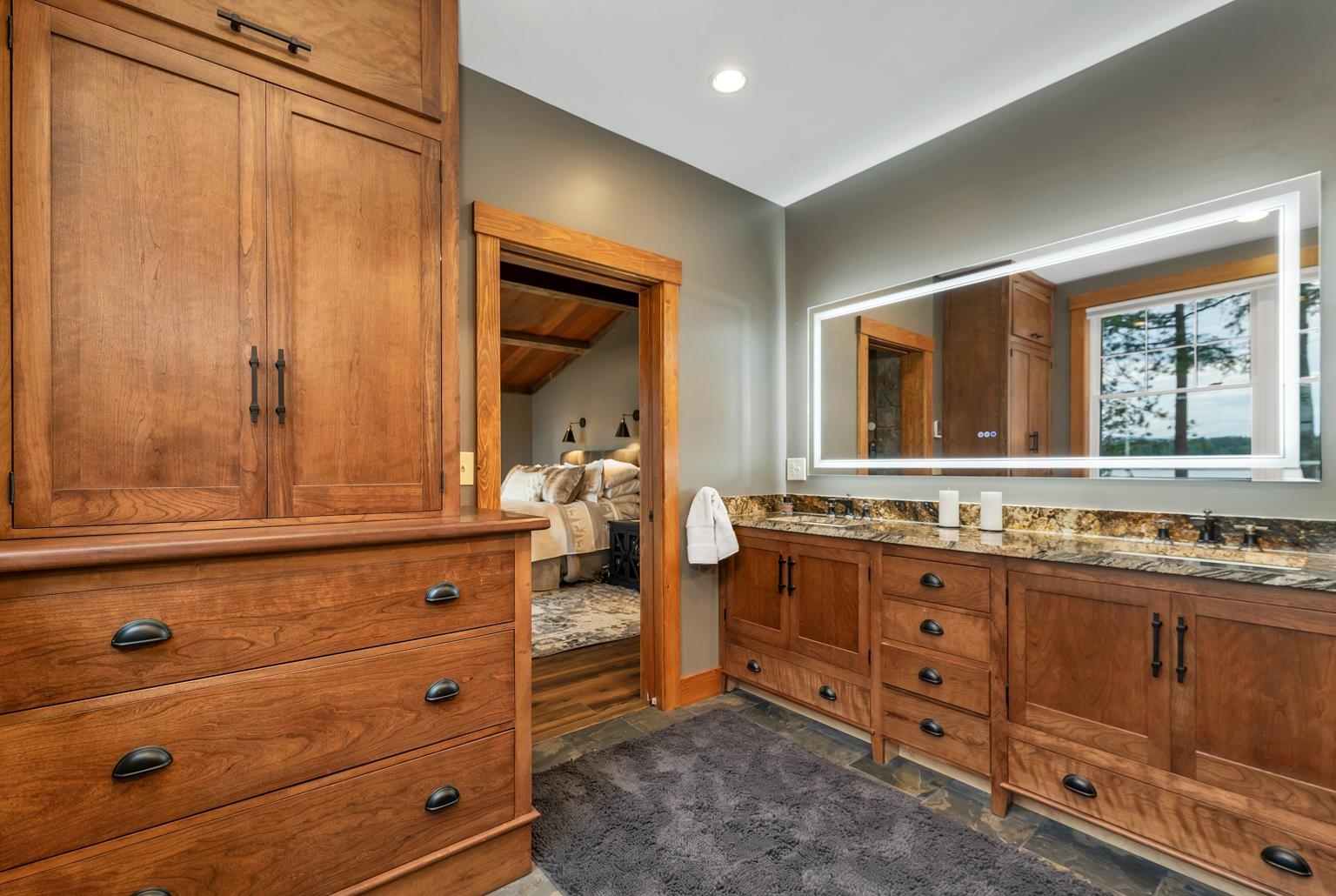 Meredith, New Hampshire, 03253, United States, 7 Bedrooms Bedrooms, ,7 BathroomsBathrooms,Residential,For Sale,1828191