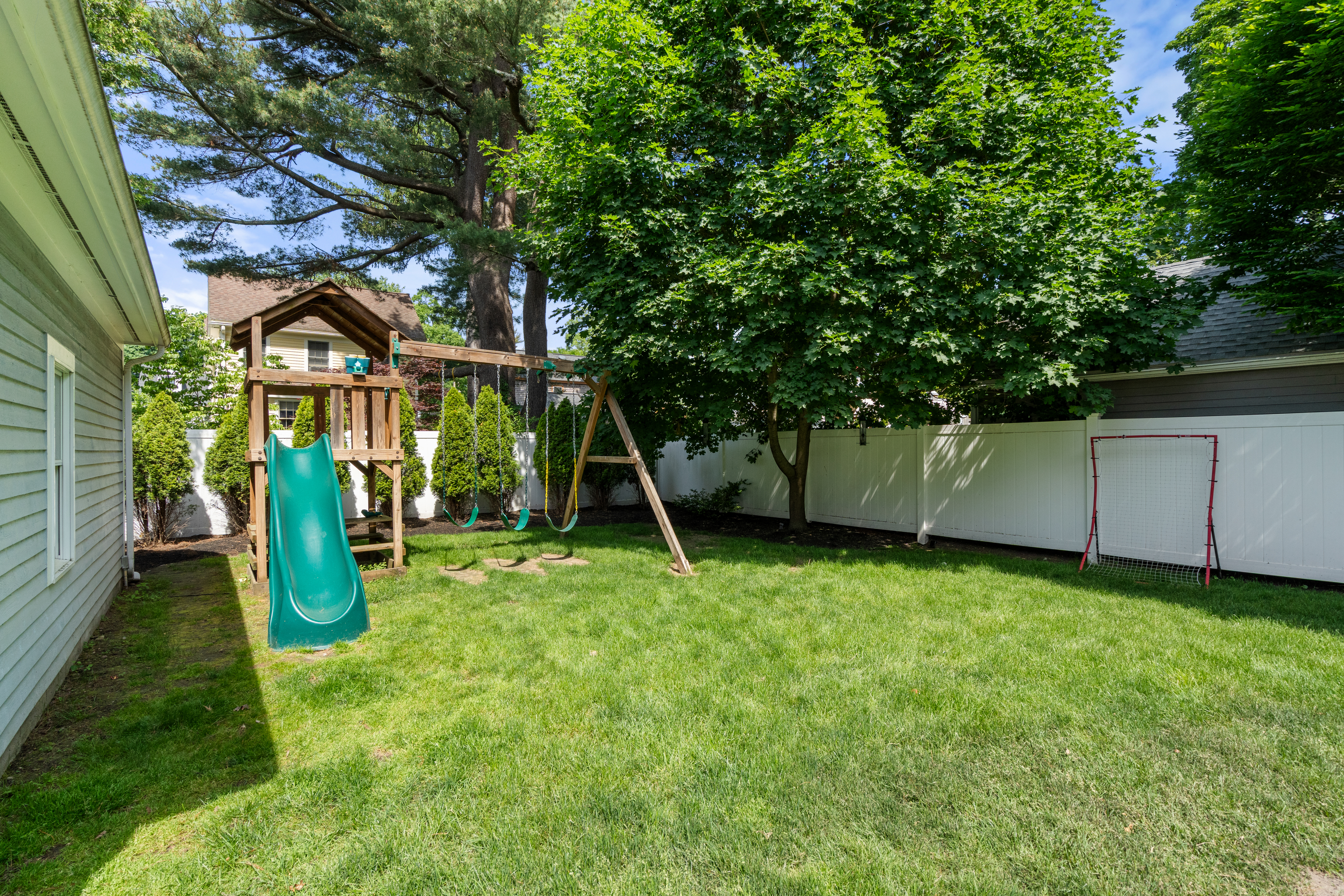  19 Mayo Avenue, Needham, MA, 02492 - 物件實景