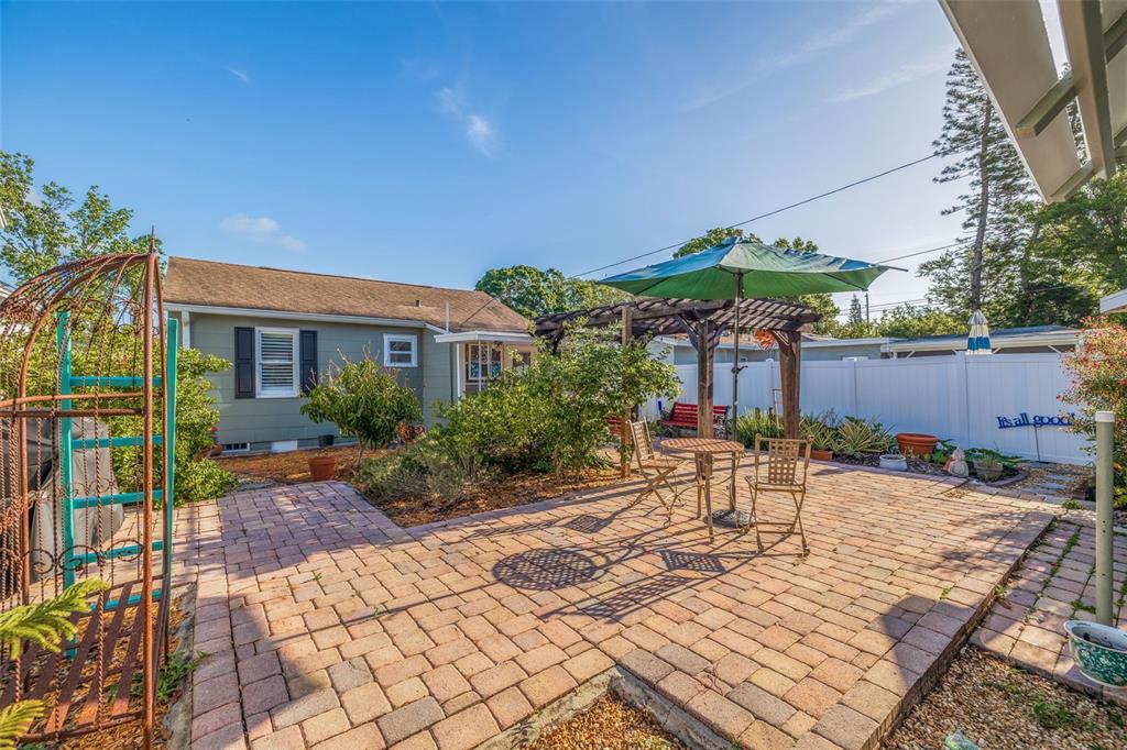 St Petersburg, Florida, 33713, United States, 2 Bedrooms Bedrooms, ,2 BathroomsBathrooms,Residential,For Sale,1768488