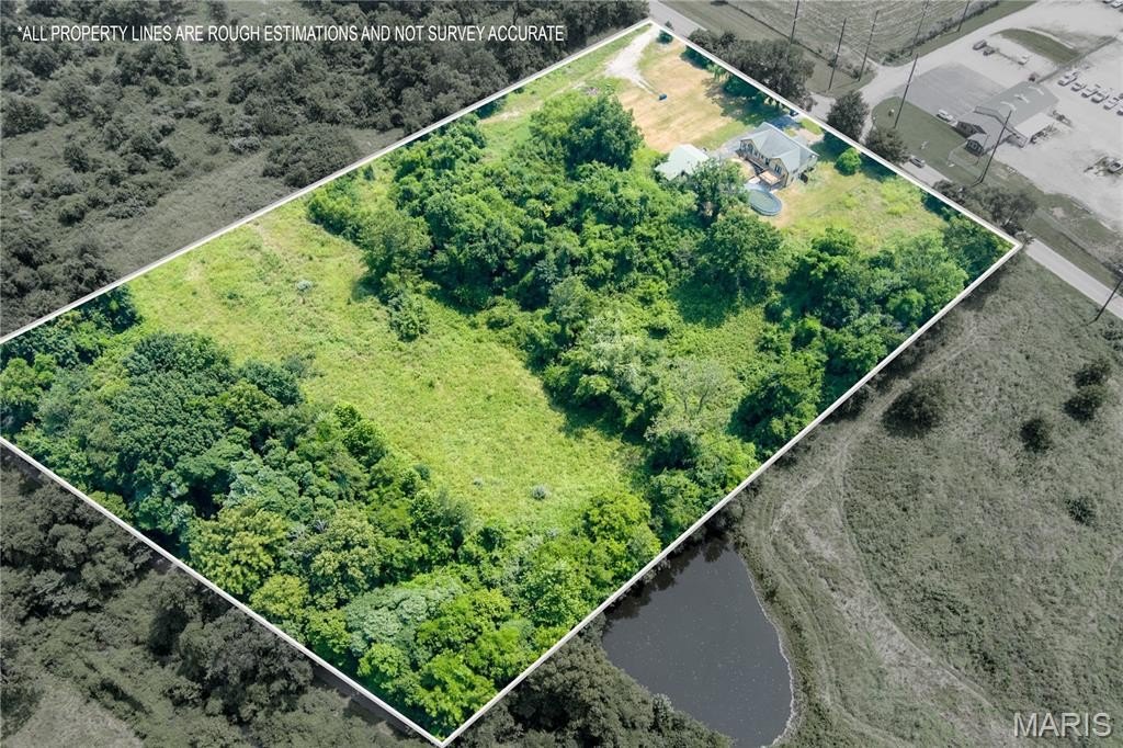 Edwardsville, Illinois, 62025, United States, 5 Bedrooms Bedrooms, ,4 BathroomsBathrooms,Residential,For Sale,1975622