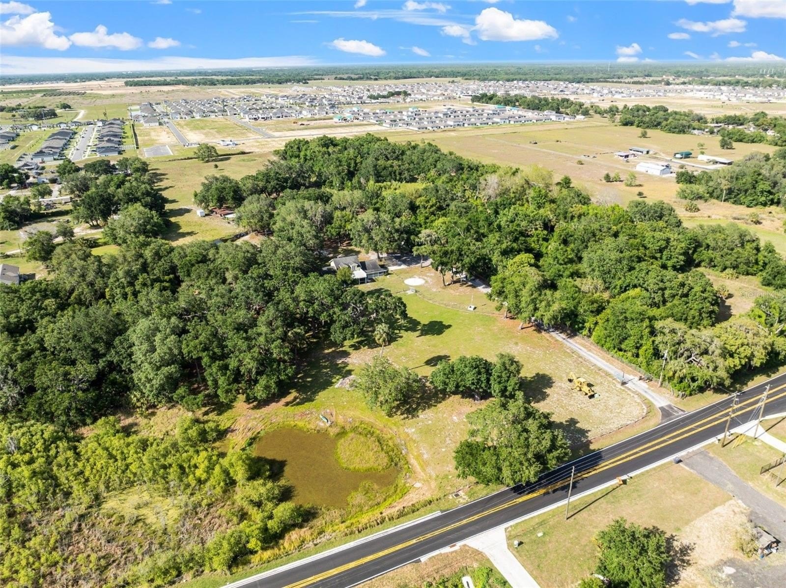 HAINES CITY, Florida, 33844, United States, 4 Bedrooms Bedrooms, ,3 BathroomsBathrooms,Residential,For Sale,1983329