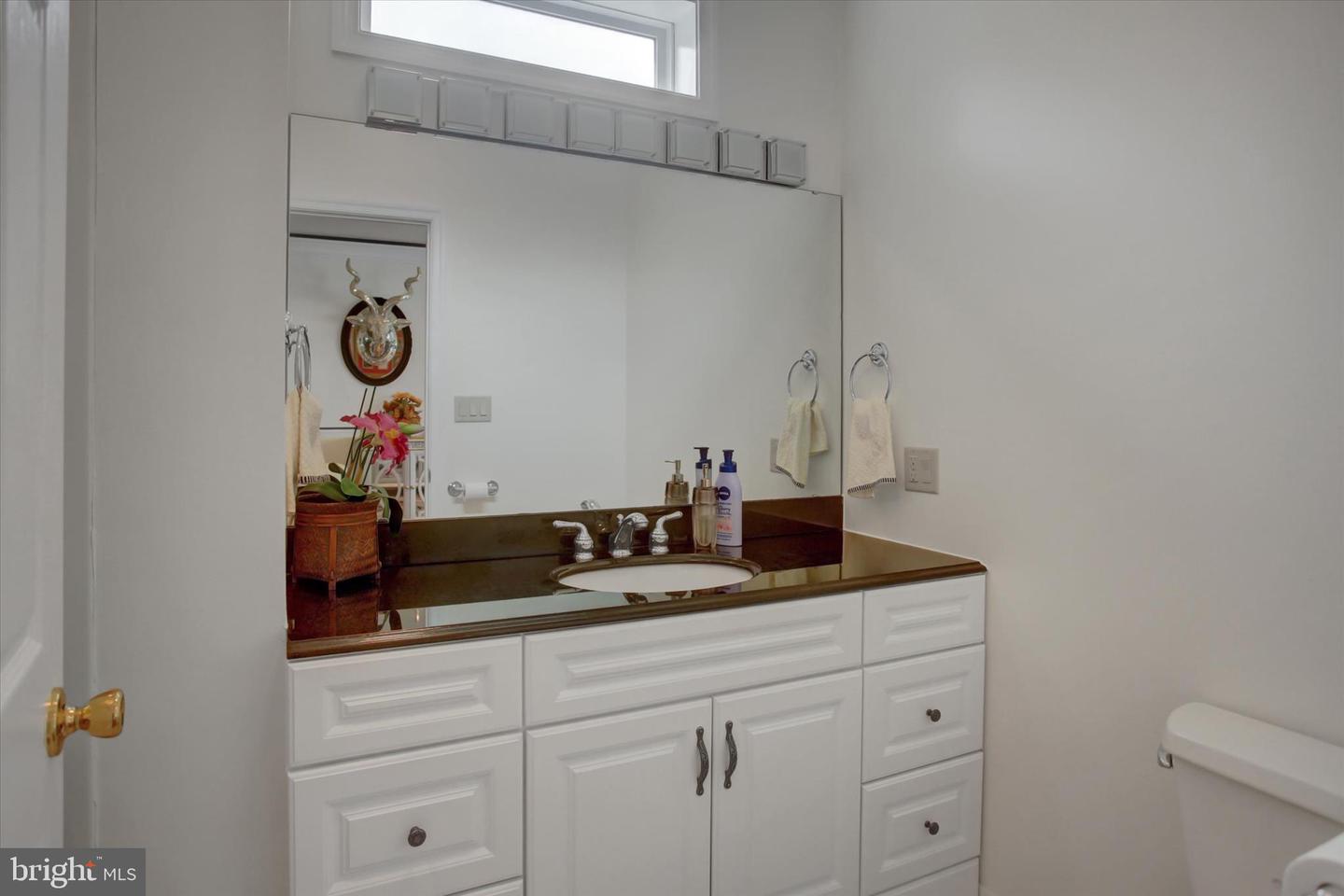 Chambersburg, Pennsylvania, 17202, United States, 5 Bedrooms Bedrooms, ,6 BathroomsBathrooms,Residential,For Sale,1989609