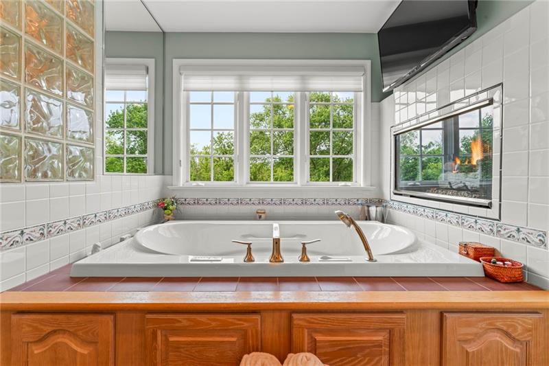 Venetia, Pennsylvania, 15367, United States, 4 Bedrooms Bedrooms, ,5 BathroomsBathrooms,Residential,For Sale,1872304