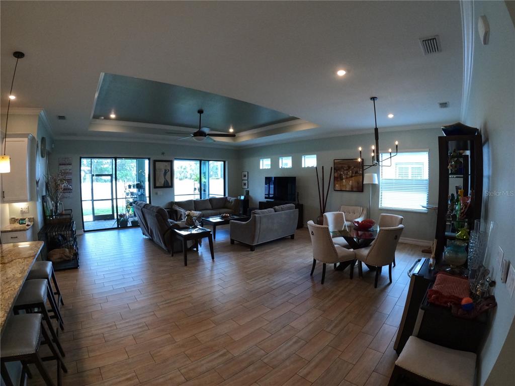 Sarasota, Florida, 34243, United States, 4 Bedrooms Bedrooms, ,3 BathroomsBathrooms,Residential,For Sale,1874918