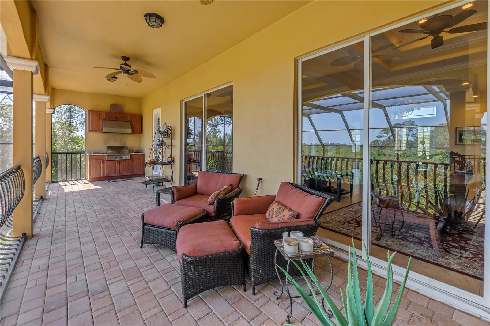 Tarpon Springs, Florida, 34689, United States, 4 Bedrooms Bedrooms, ,4 BathroomsBathrooms,Residential,For Sale,1975840