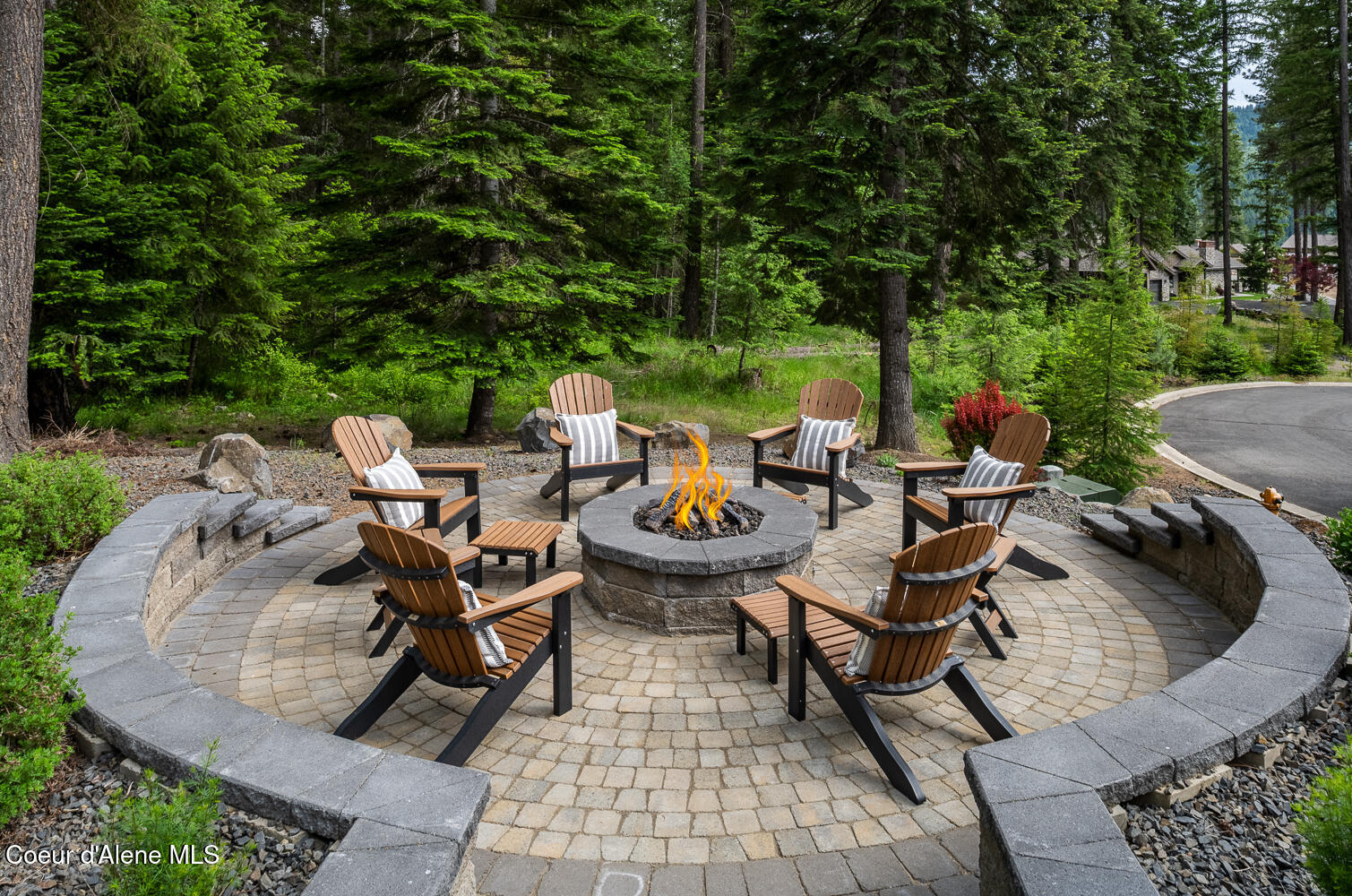 Coeur d'Alene, Idaho, 83814, United States, 4 Bedrooms Bedrooms, ,4 BathroomsBathrooms,Residential,For Sale,1851825