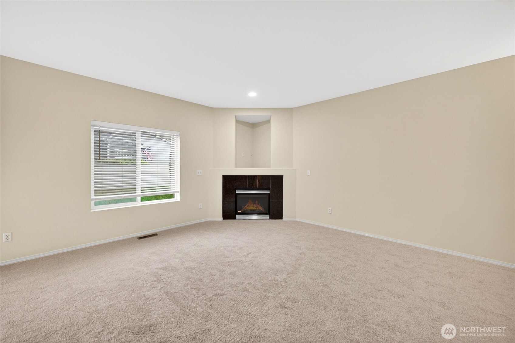 Monroe, Washington, 98272, United States, 3 Bedrooms Bedrooms, ,3 BathroomsBathrooms,Residential,For Sale,2008505