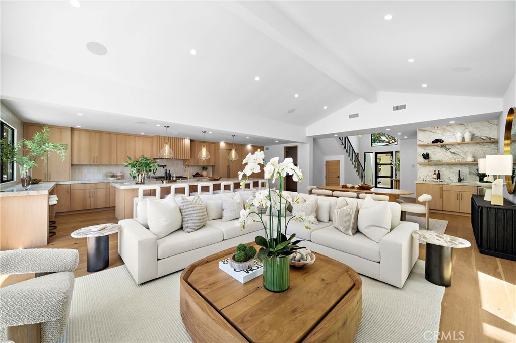 Newport Beach, California, 92660, United States, 4 Bedrooms Bedrooms, ,5 BathroomsBathrooms,Residential,For Sale,1942289