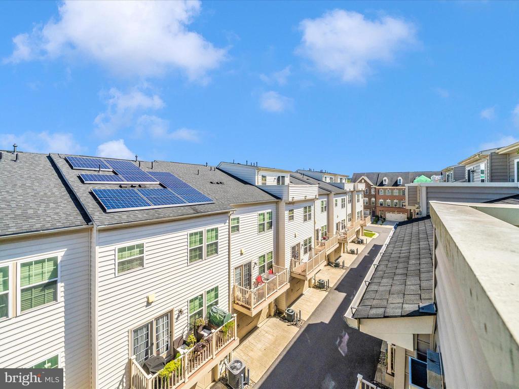 Greenbelt, Maryland, 20770, United States, 3 Bedrooms Bedrooms, ,4 BathroomsBathrooms,Residential,For Sale,2001496