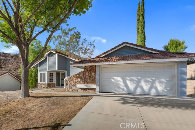 Canyon Country, California, 91387, United States, 2 Bedrooms Bedrooms, ,2 BathroomsBathrooms,Residential,For Sale,1979906