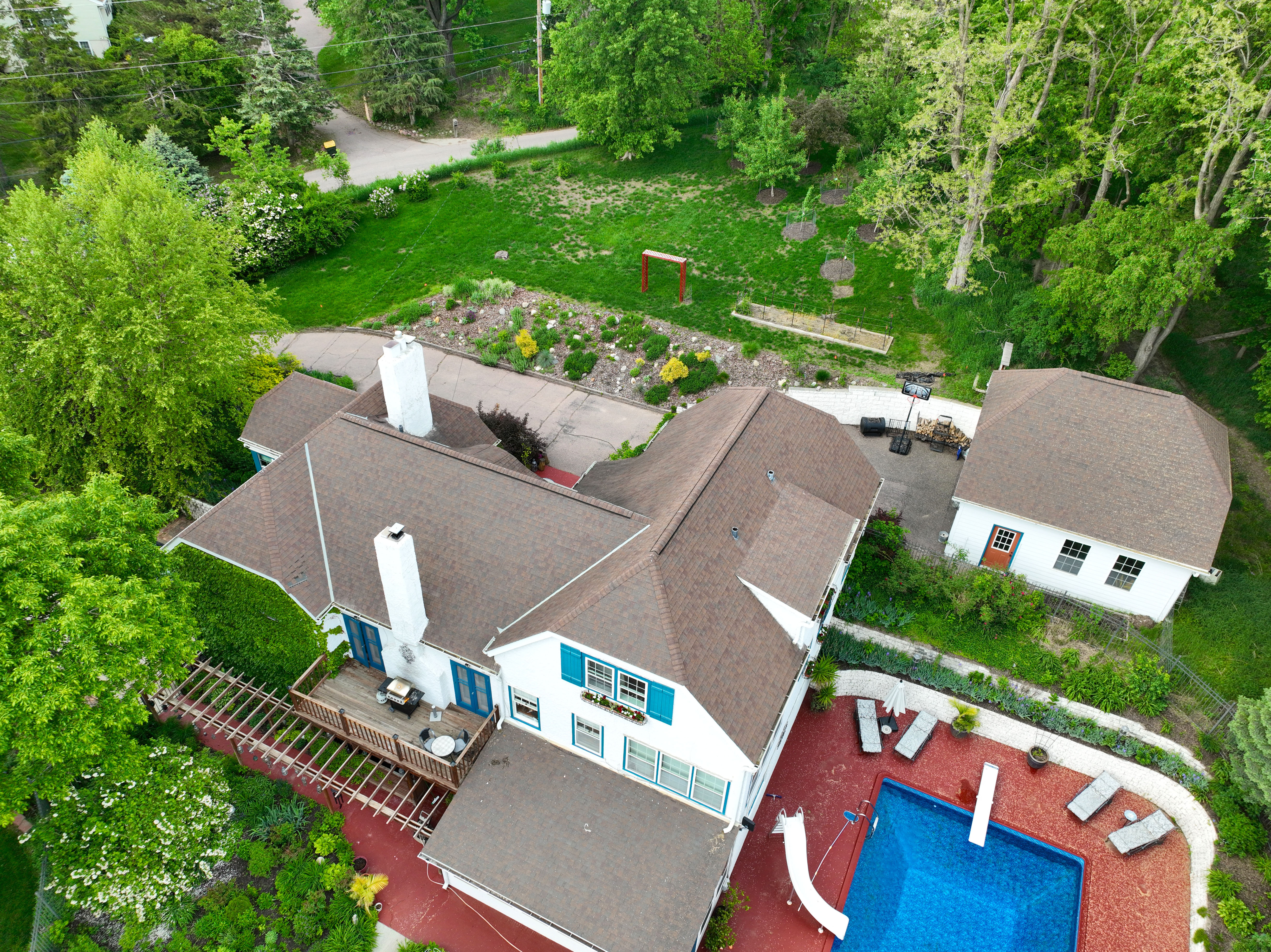 Sioux City, Iowa, 51103, United States, 5 Bedrooms Bedrooms, ,3 BathroomsBathrooms,Residential,For Sale,1824079